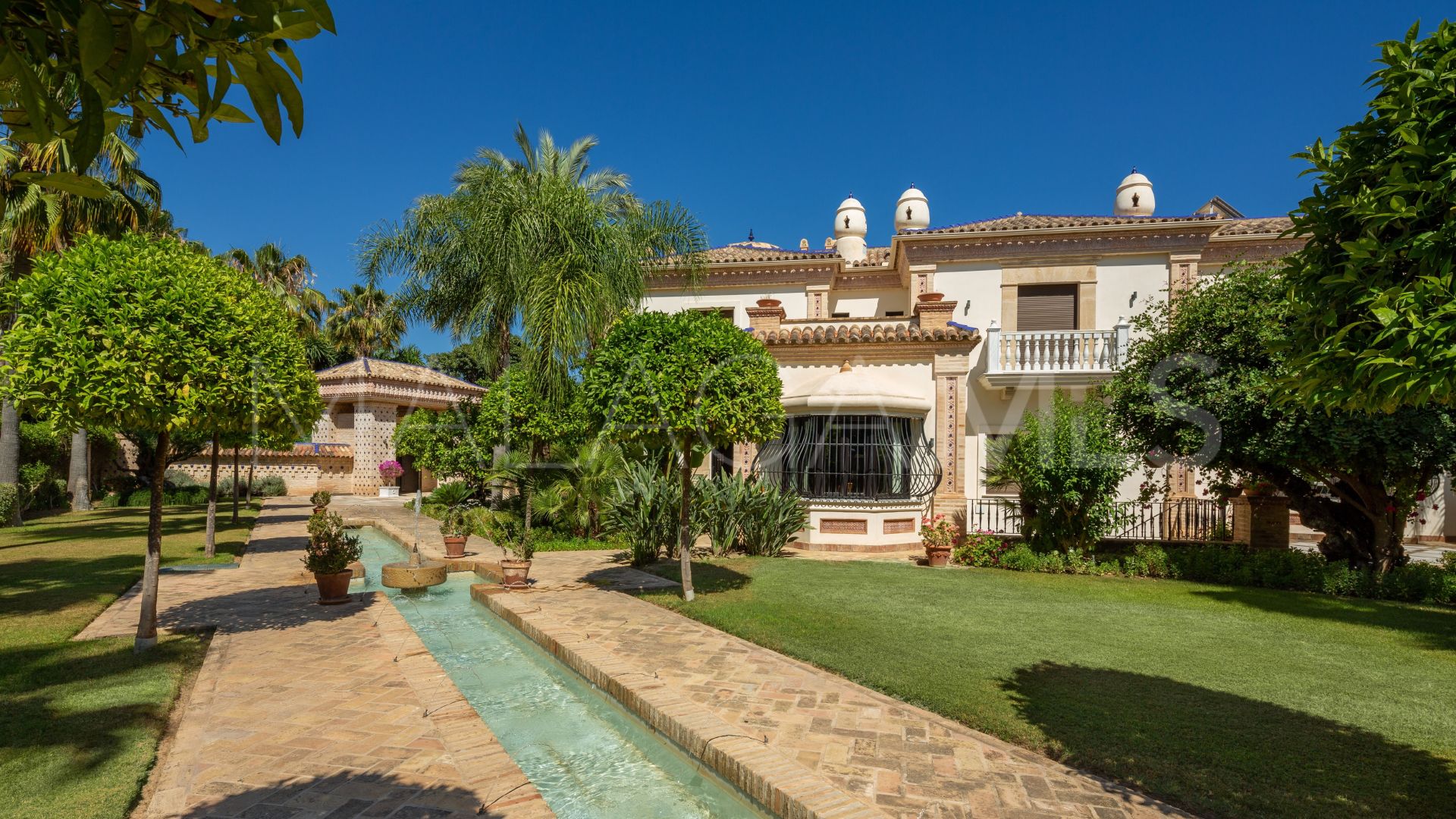 Villa for sale in Sierra Blanca