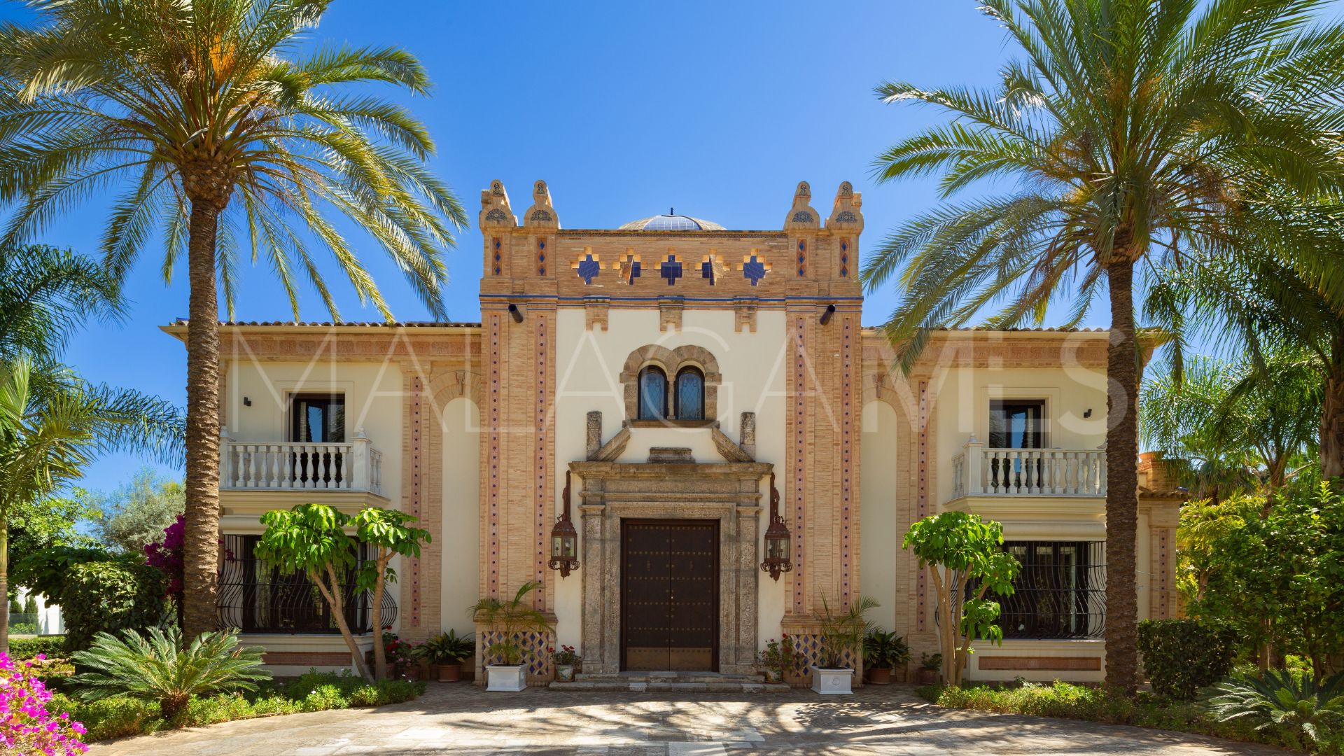 Villa for sale in Sierra Blanca