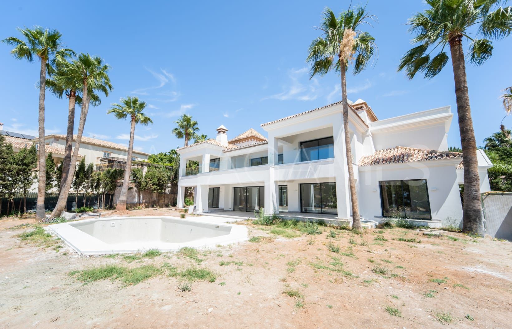 Villa for sale in Sierra Blanca