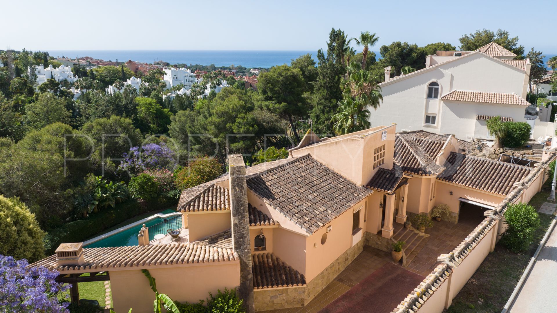 For sale house in Marbella City with 6 bedrooms