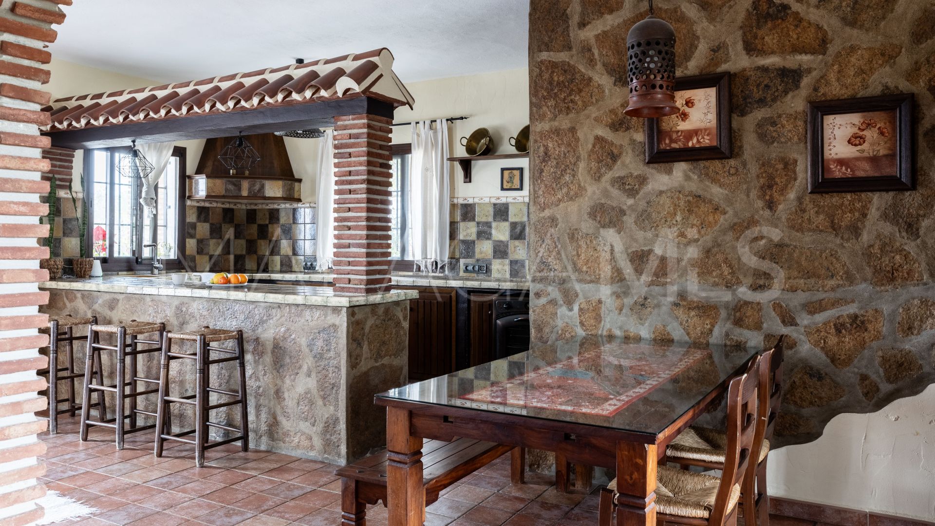 Villa for sale in Rancho de la Luz