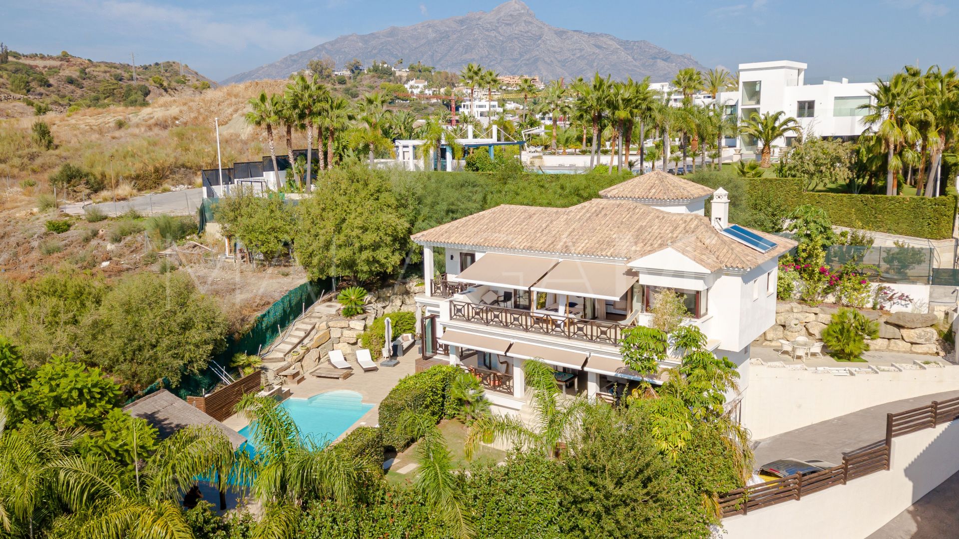 Los Naranjos, villa with 6 bedrooms for sale