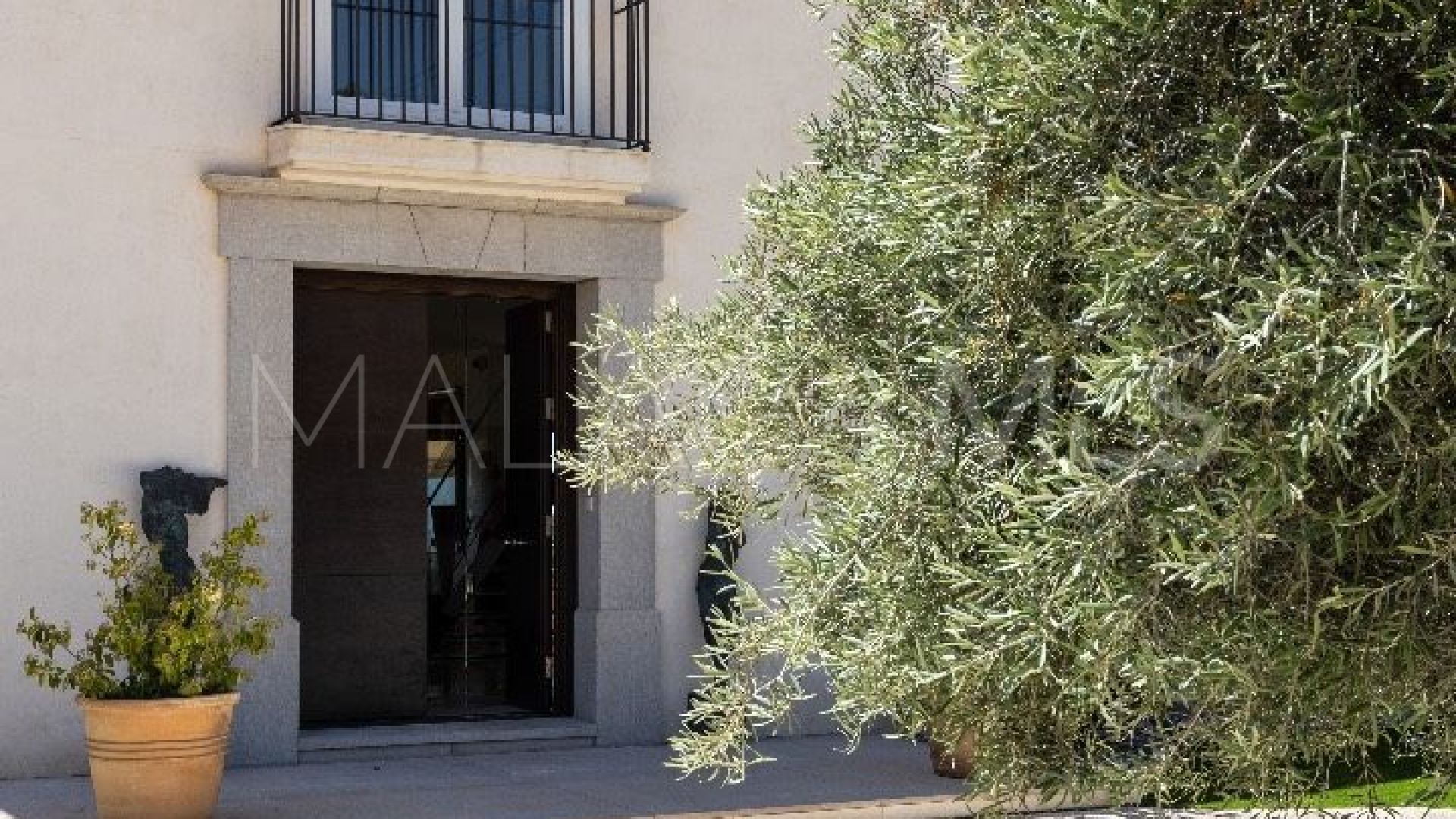 Villa for sale in Antequera
