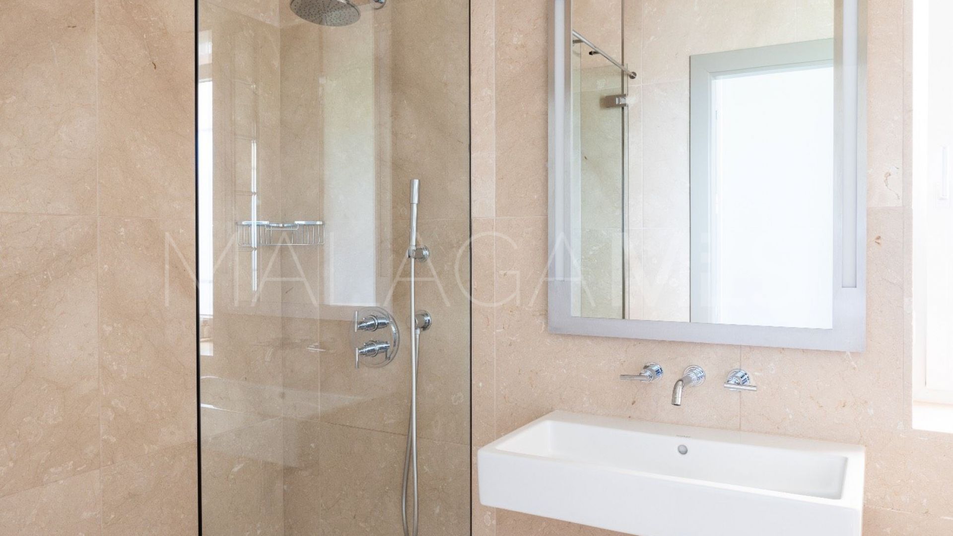 Villa for sale in Antequera