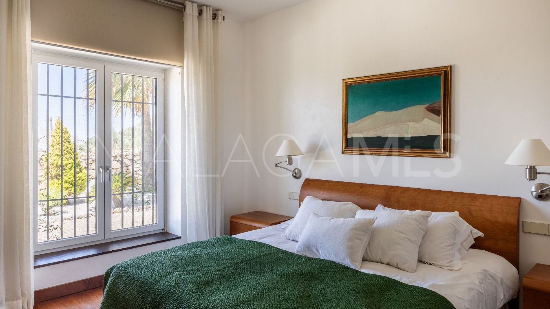 Villa for sale in Antequera