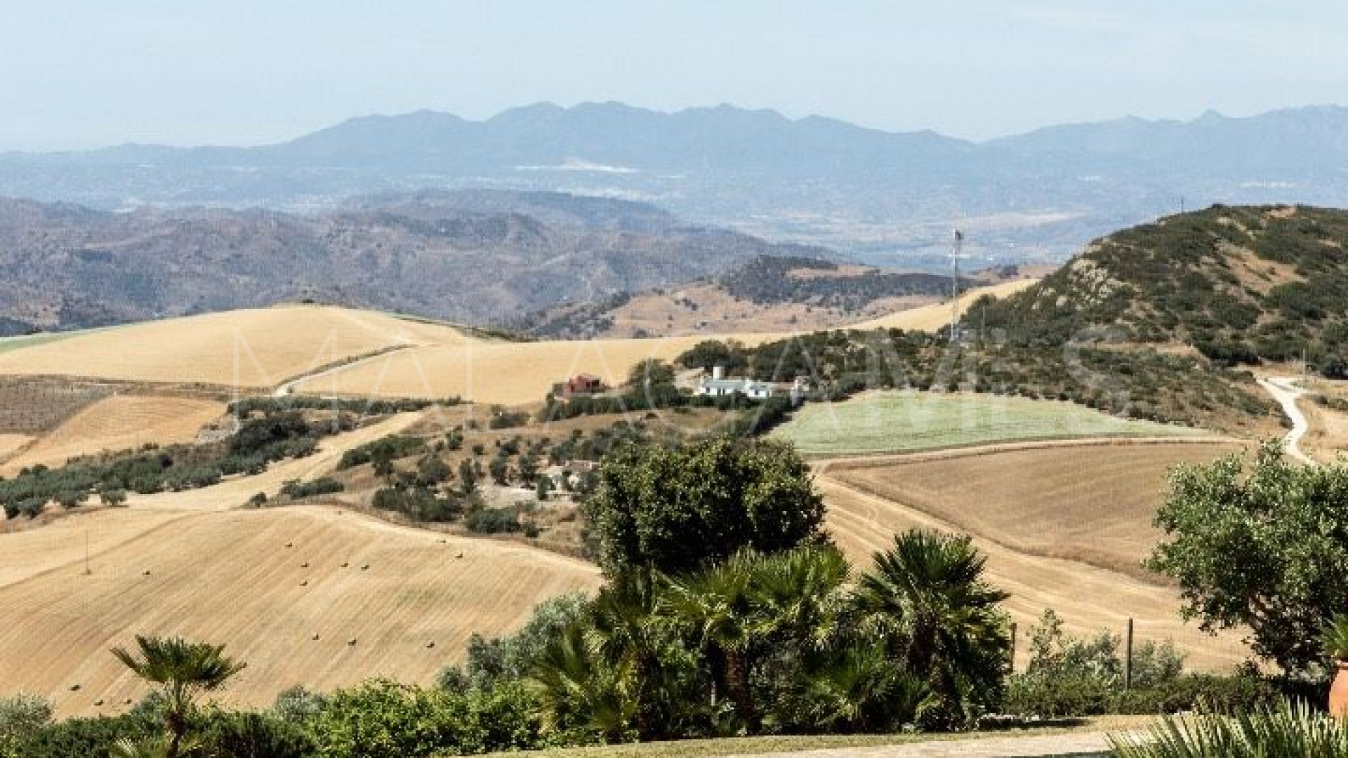 Villa for sale in Antequera