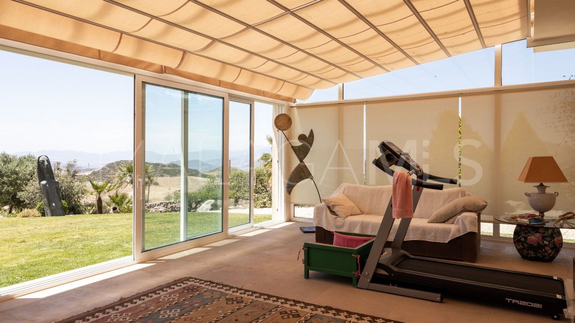 Villa for sale in Antequera