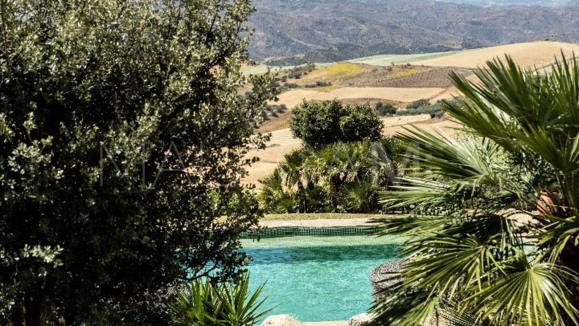 Villa for sale in Antequera