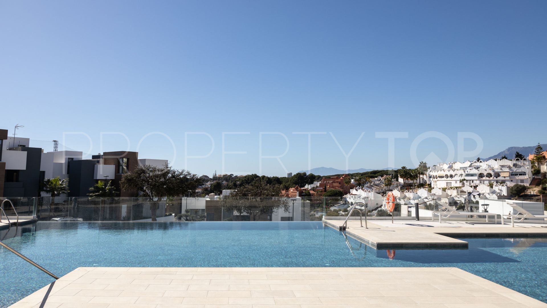 3 bedrooms ground floor apartment for sale in Artola