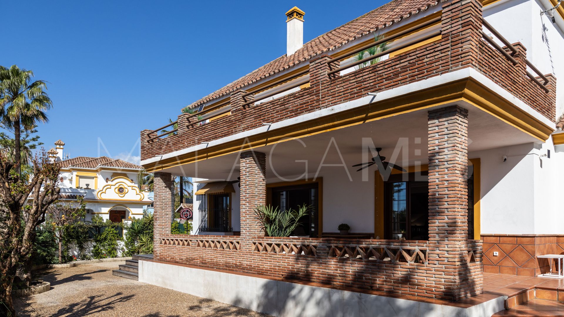 Villa for sale in San Pedro de Alcantara