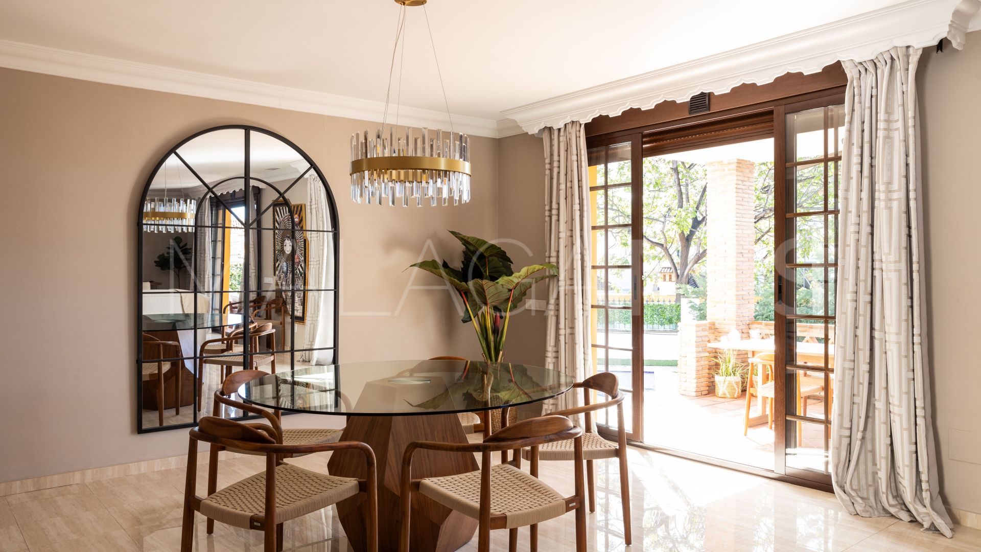 Villa for sale in San Pedro de Alcantara