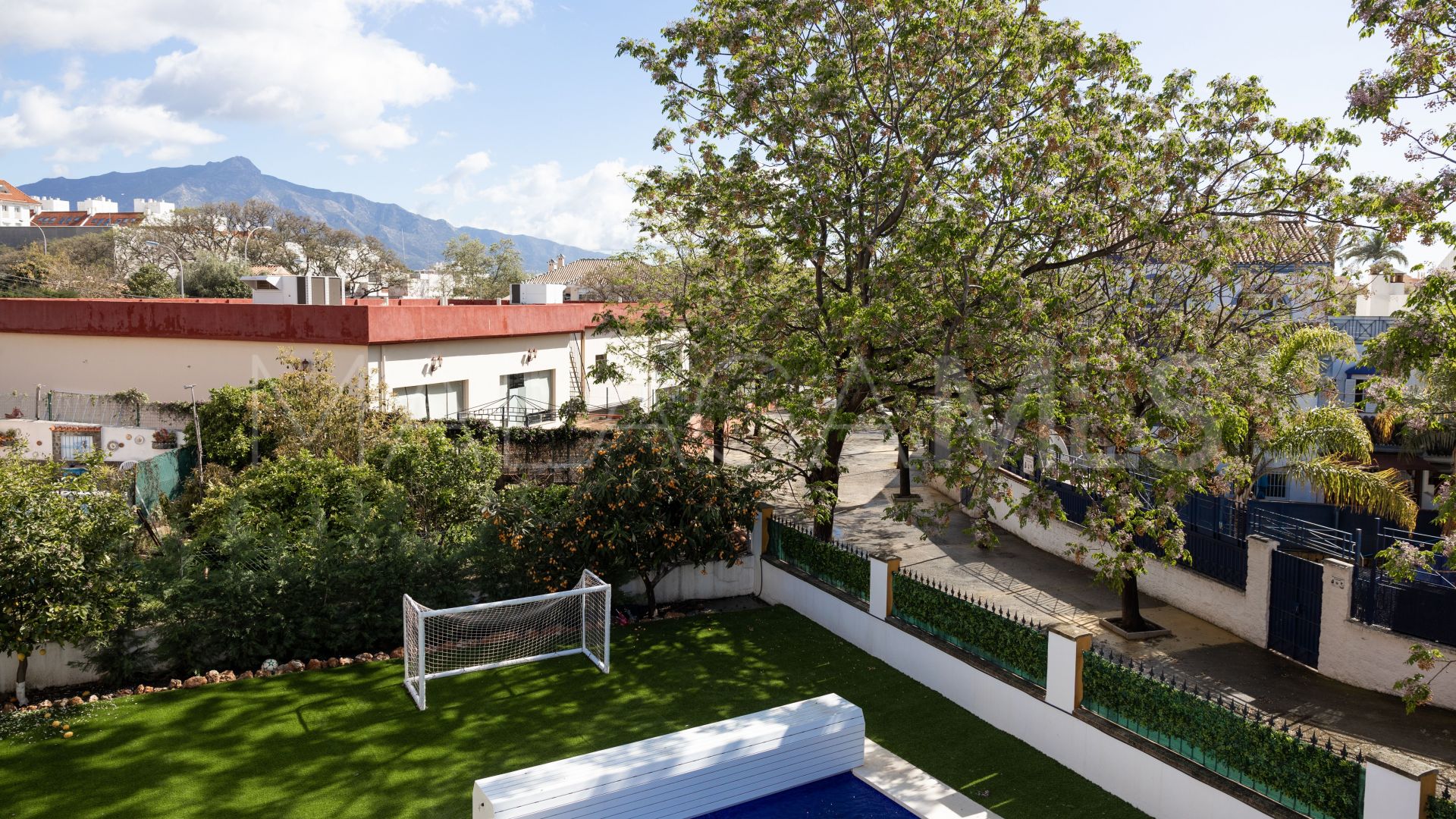 Villa for sale in San Pedro de Alcantara