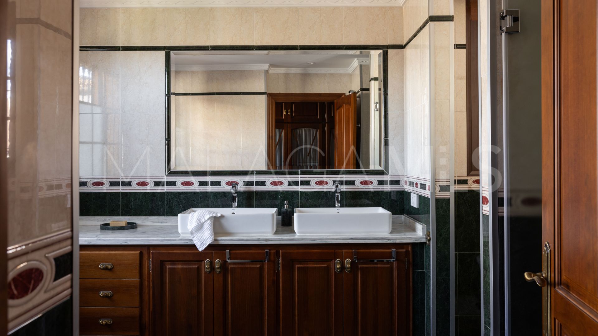 Villa for sale in San Pedro de Alcantara
