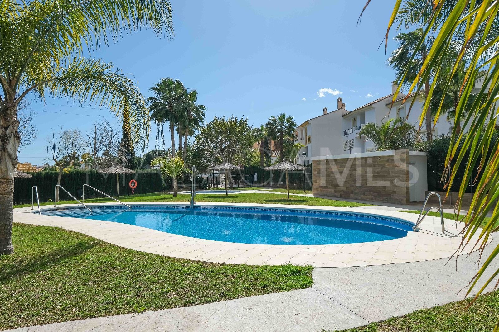 Se vende adosado in Riviera del Sol with 3 bedrooms