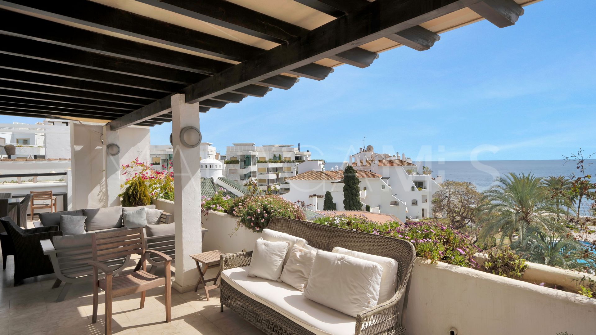 Takvåning for sale in Coral Beach