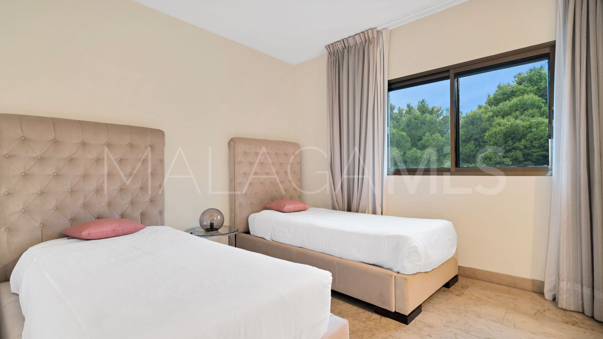 Takvåning for sale in Coral Beach