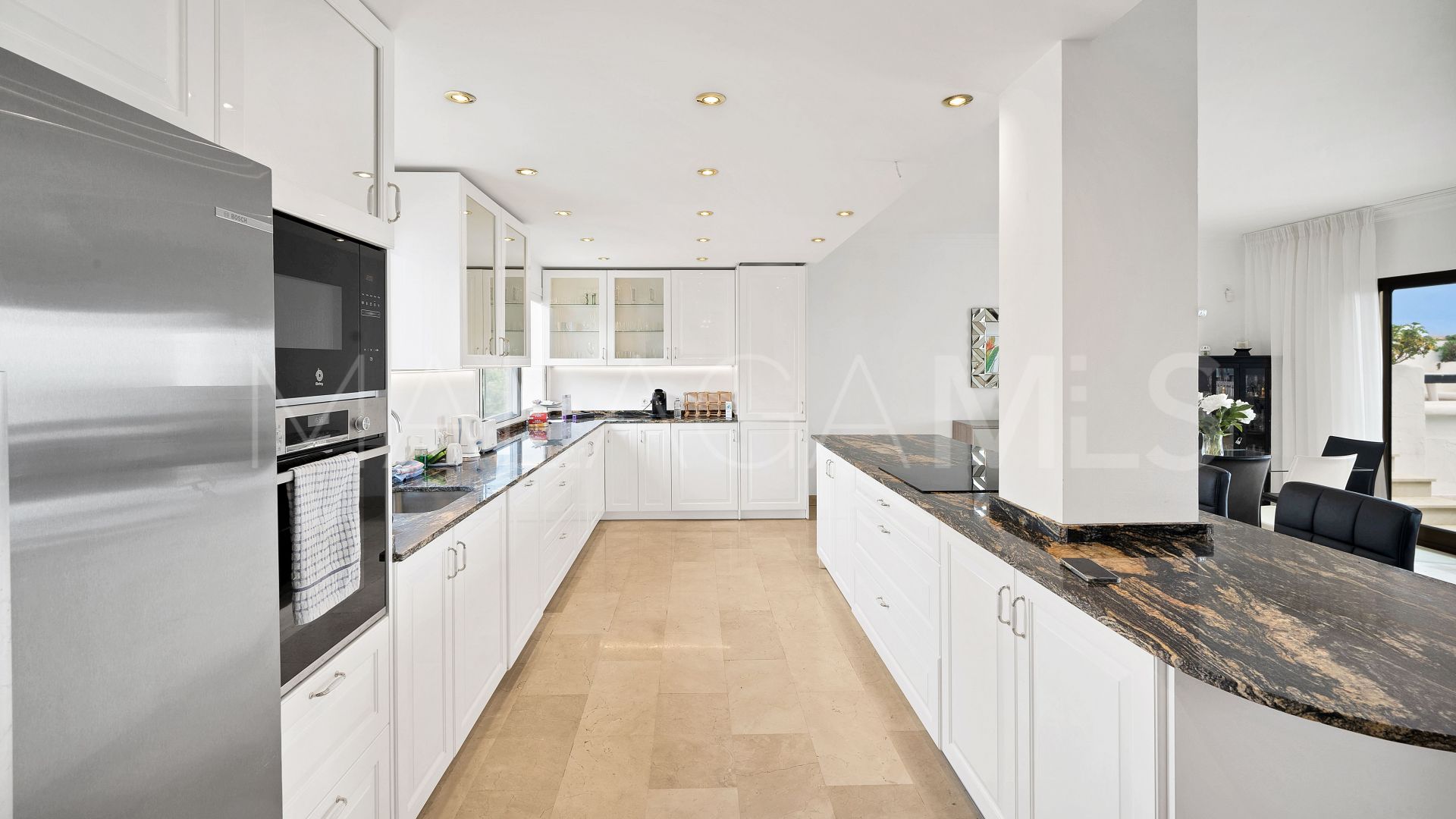 Takvåning for sale in Coral Beach