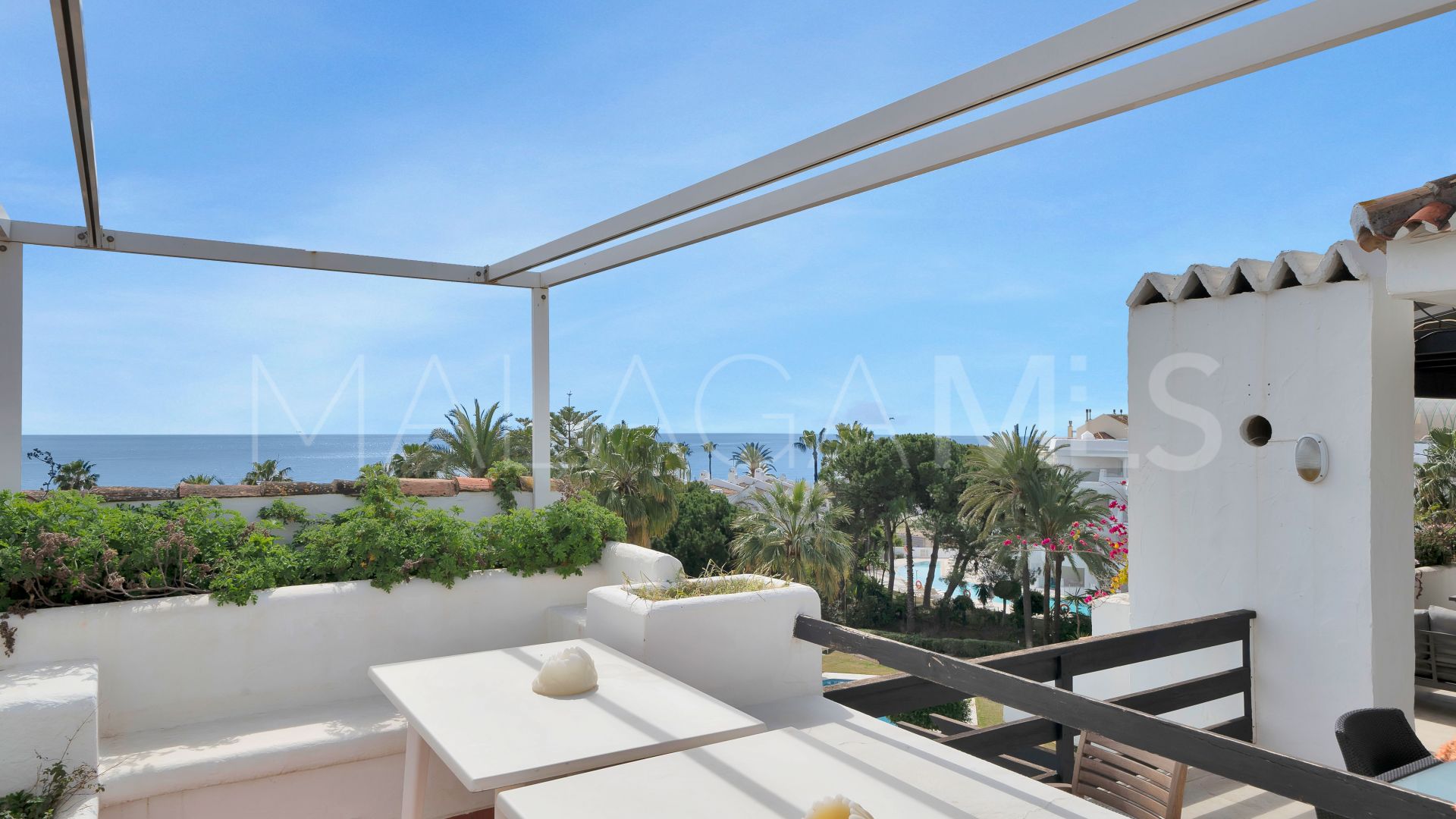 Takvåning for sale in Coral Beach