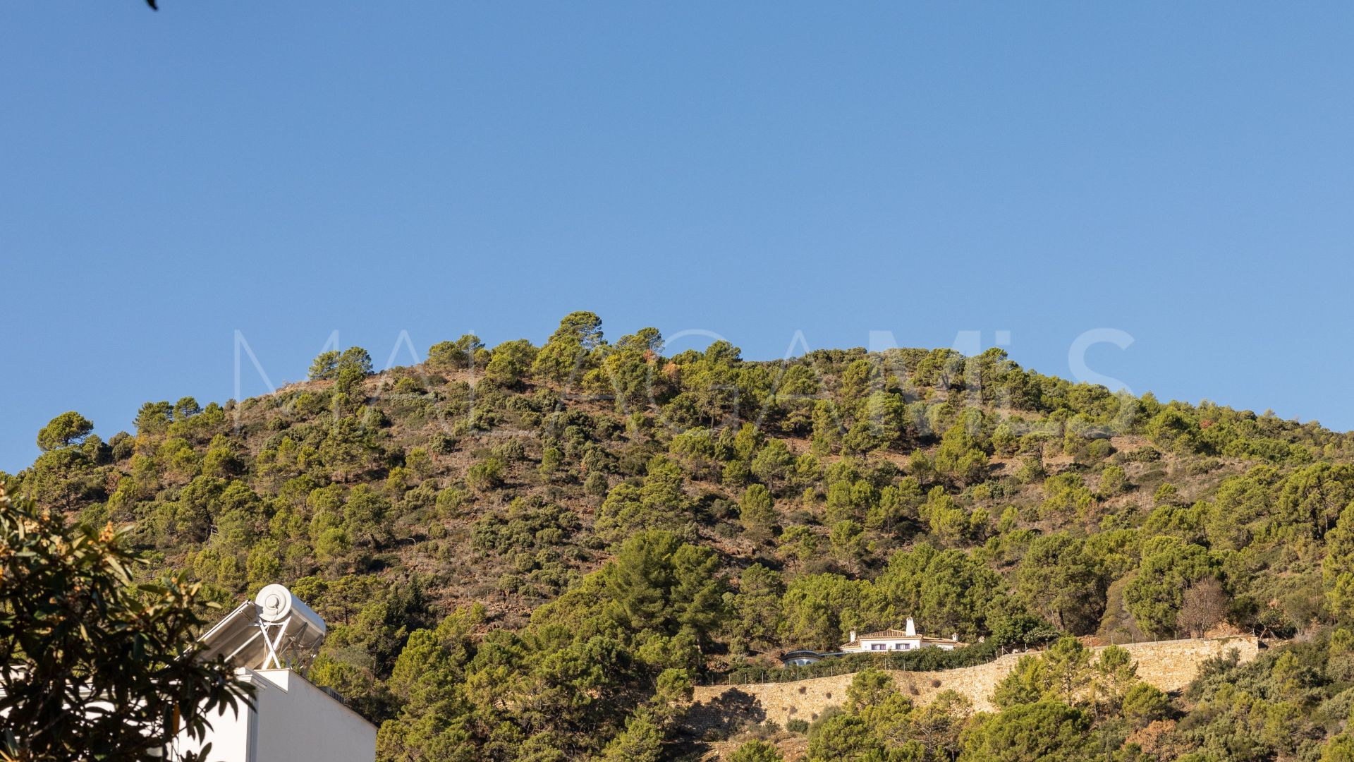 Grundstück for sale in Benahavis Centro