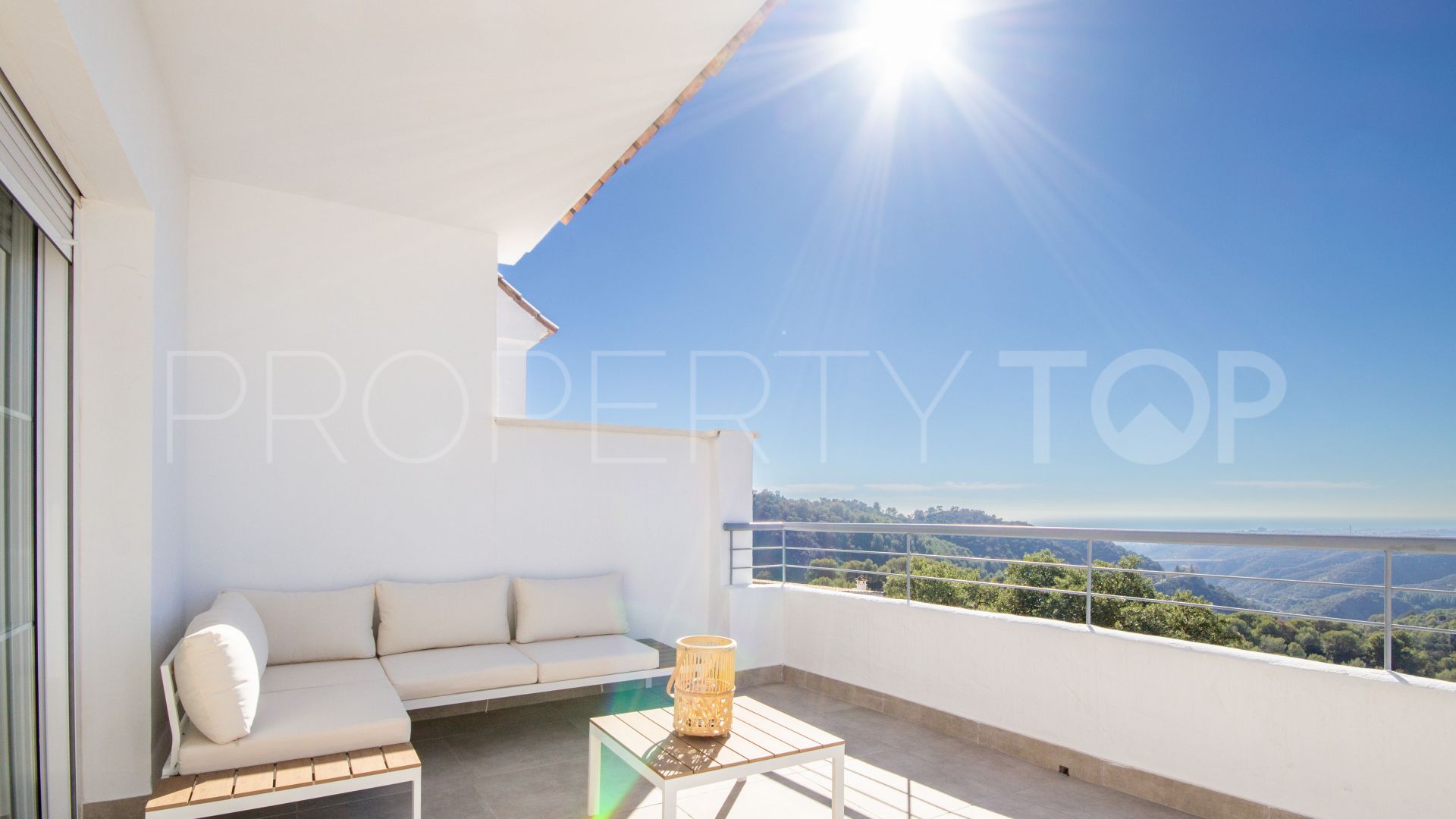 Cerros del Lago 2 bedrooms apartment for sale