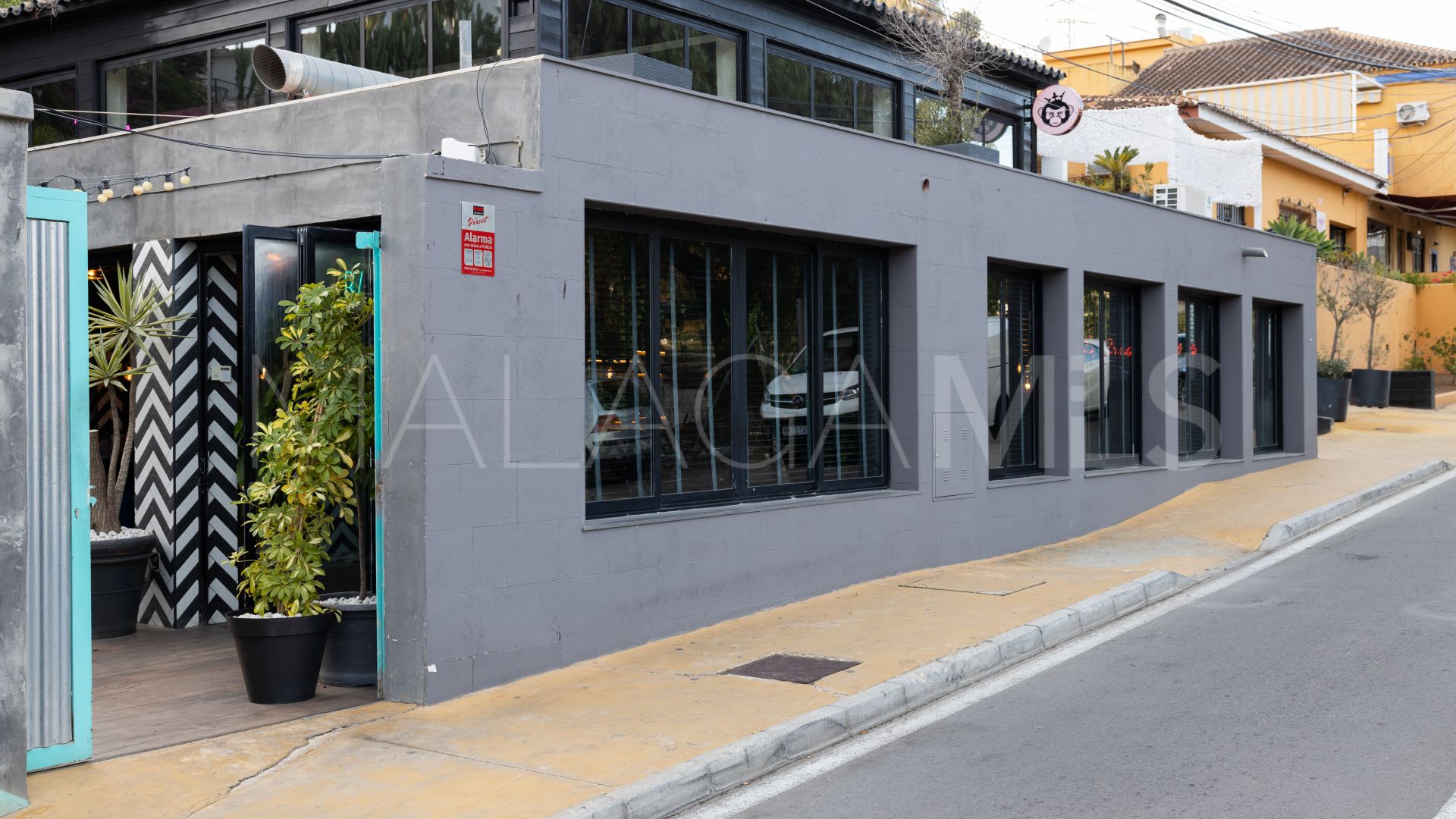 Nueva Andalucia, restaurante for sale