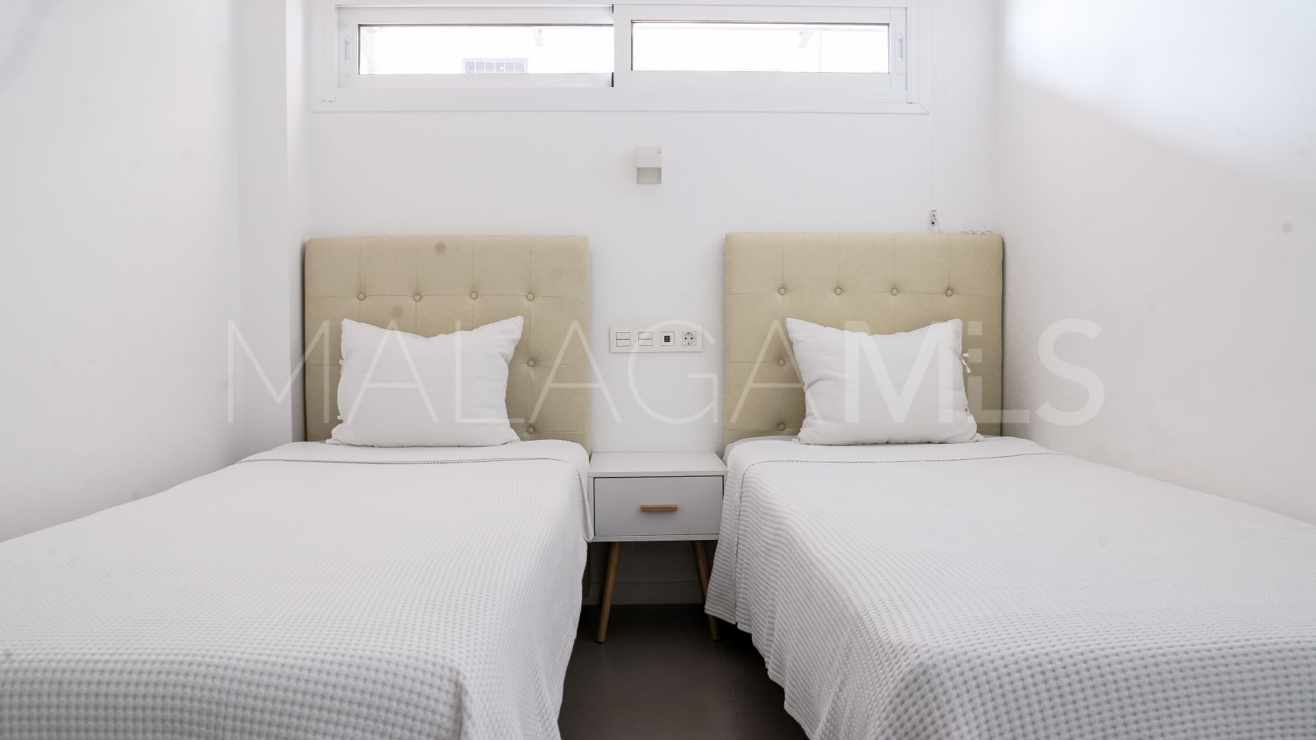 Apartamento with 2 bedrooms for sale in Benalmadena
