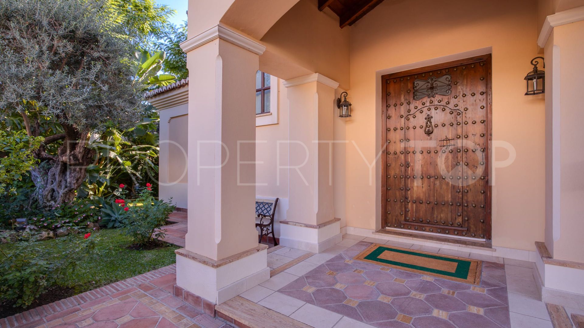 For sale 6 bedrooms villa in Los Arqueros