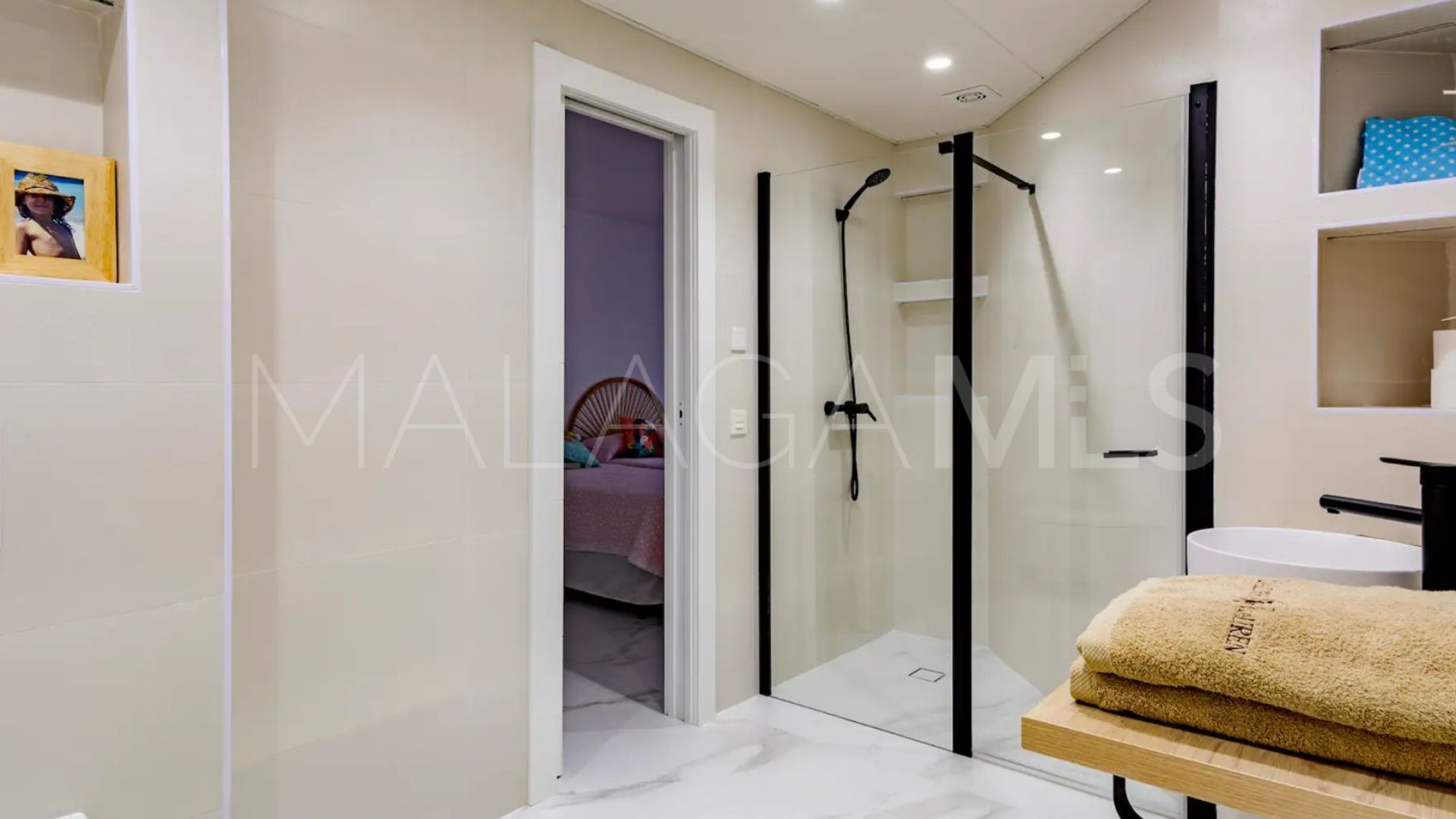 Apartamento planta baja de 3 bedrooms for sale in Menara Beach