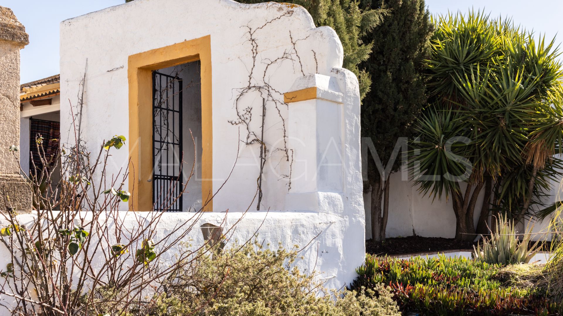 Se vende cortijo with 8 bedrooms in Antequera