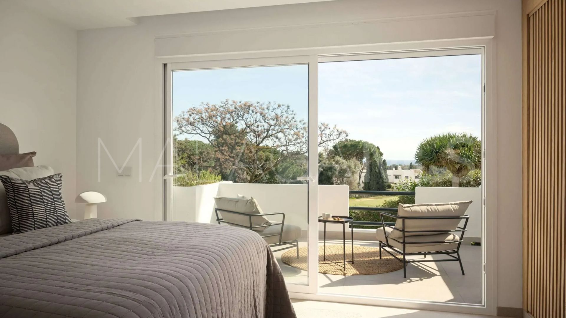 For sale town house in Aloha