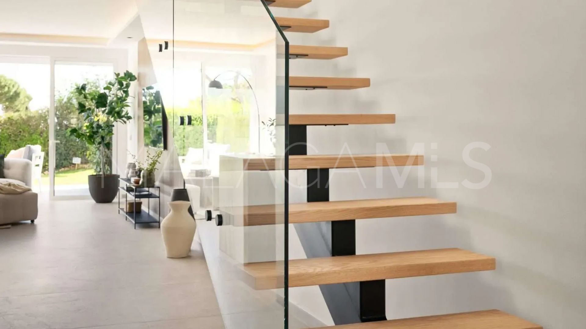 For sale town house in Aloha