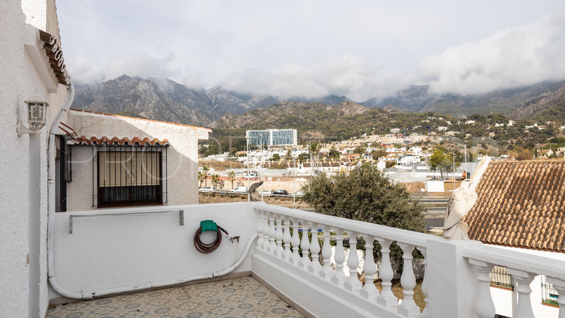 For sale town house in Marbella City