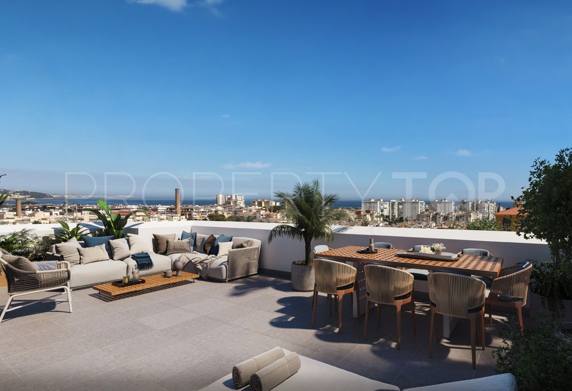 Buy apartment with 3 bedrooms in Torre del Mar