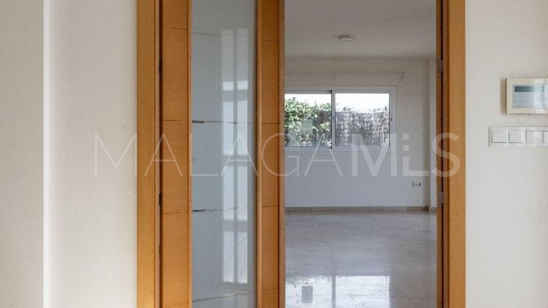 Villa for sale in Benalmadena