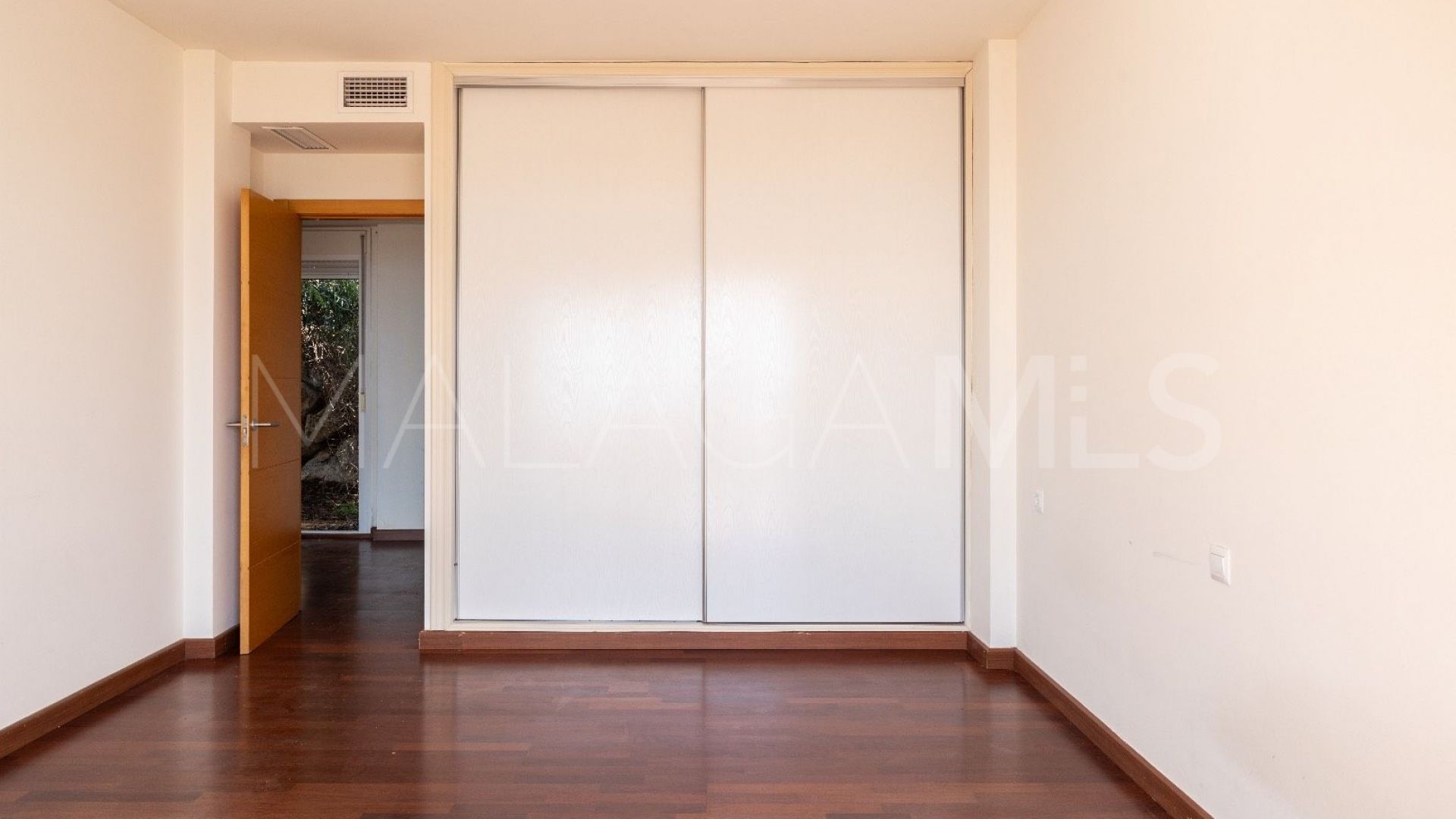 Villa for sale in Benalmadena
