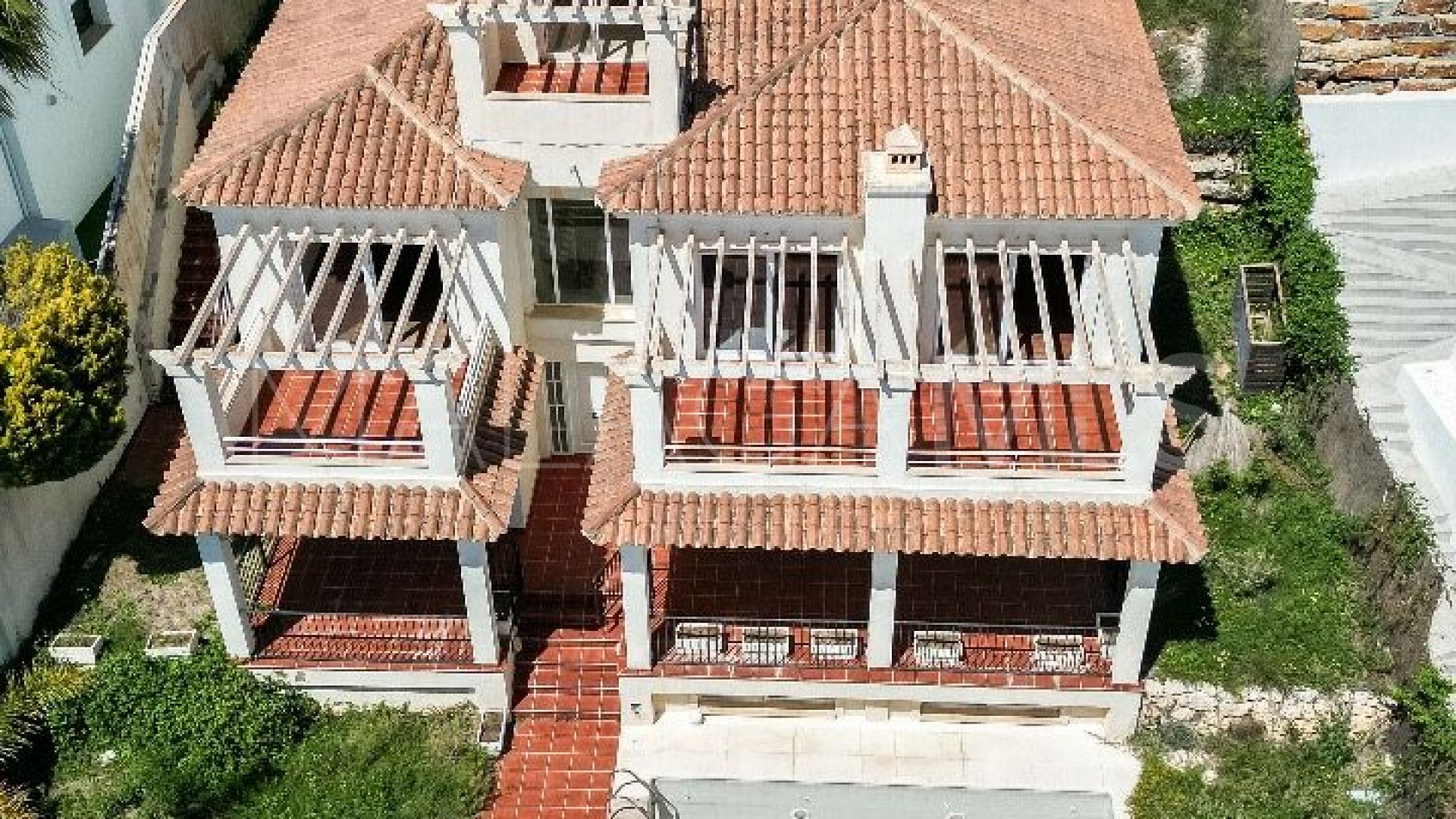 Villa for sale in Benalmadena