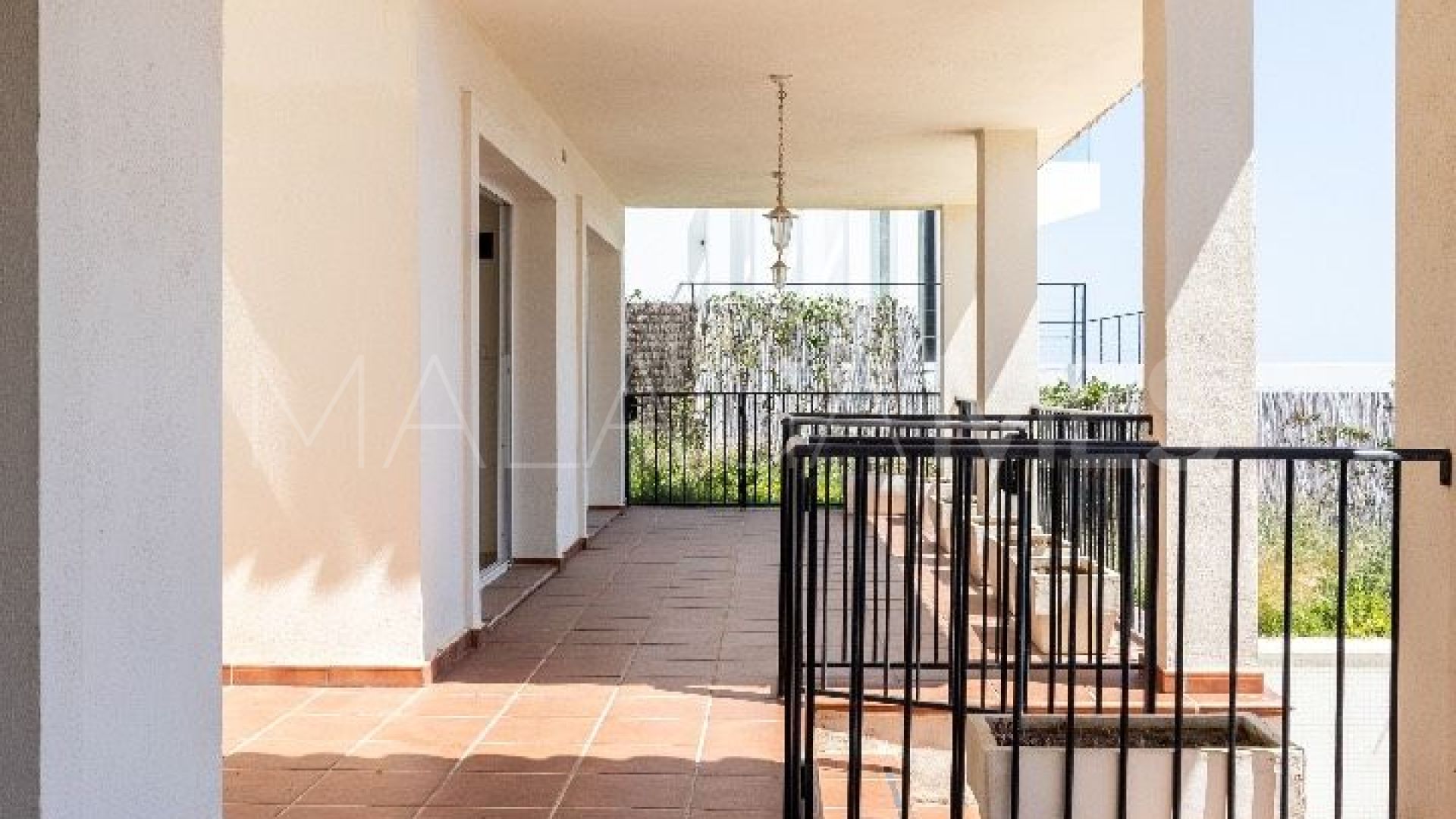 Villa for sale in Benalmadena