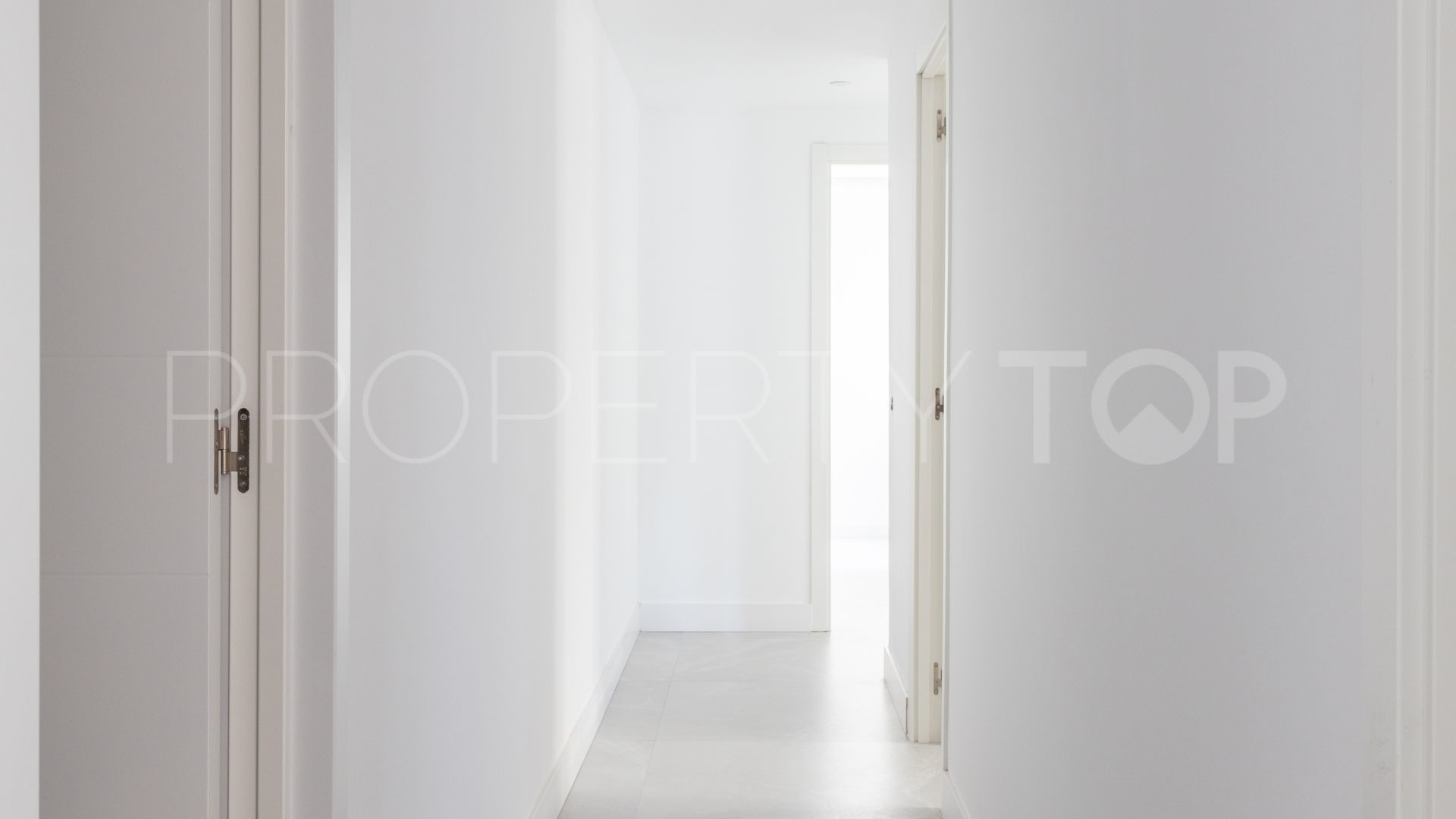 Buy apartment in Centro Histórico with 4 bedrooms