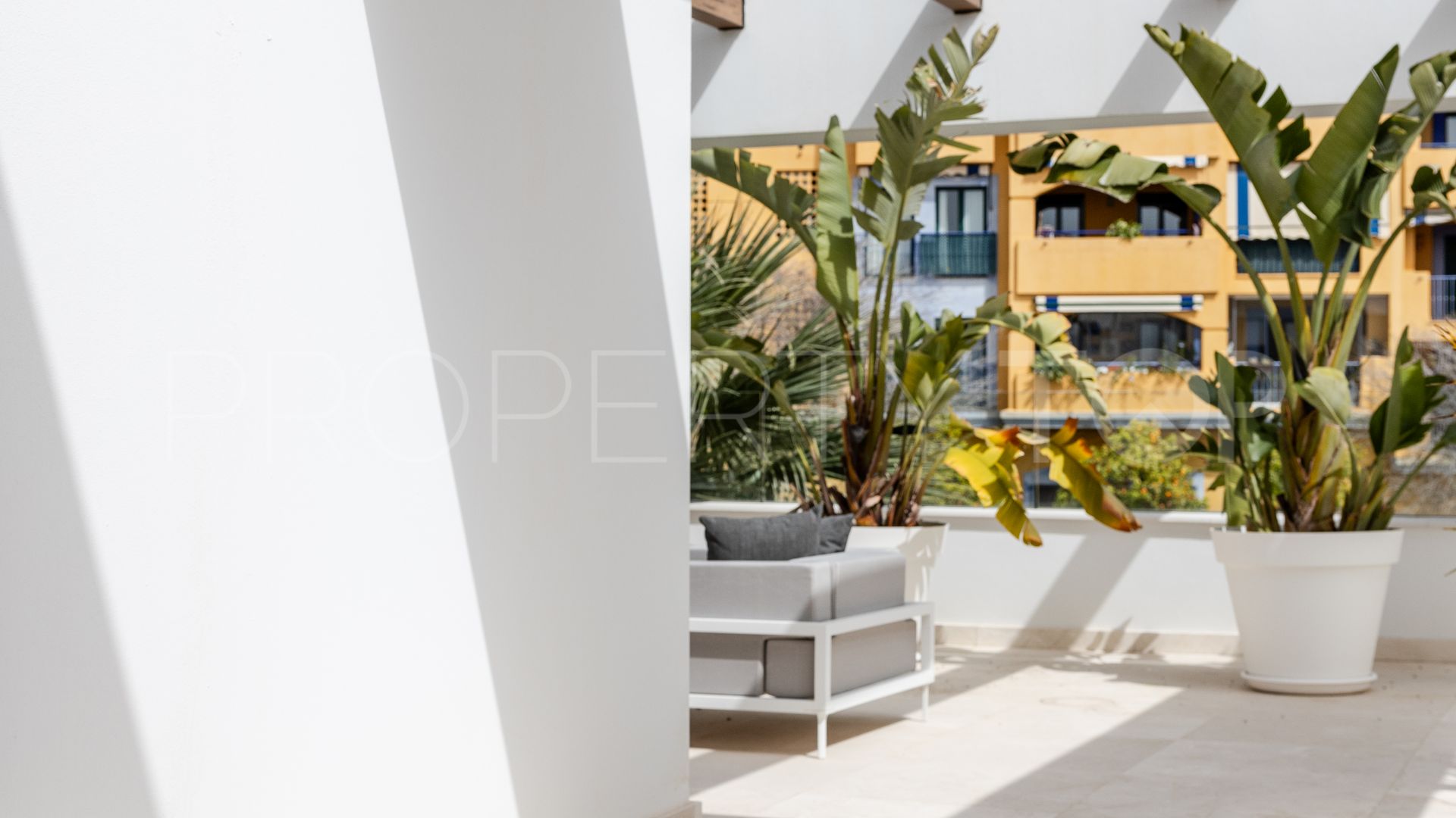Se vende villa en San Pedro Playa con 4 dormitorios