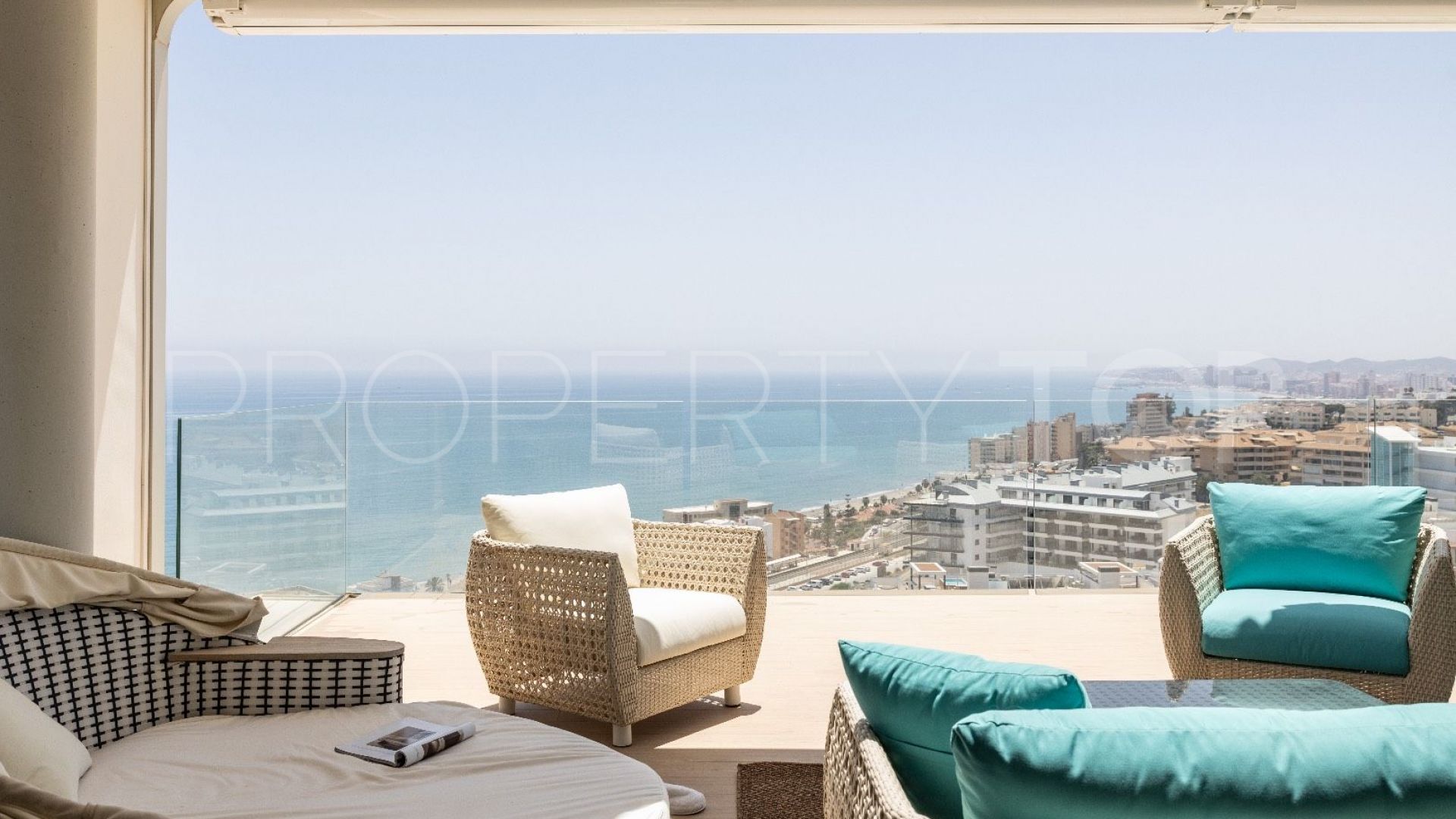 Penthouse for sale in El Higueron