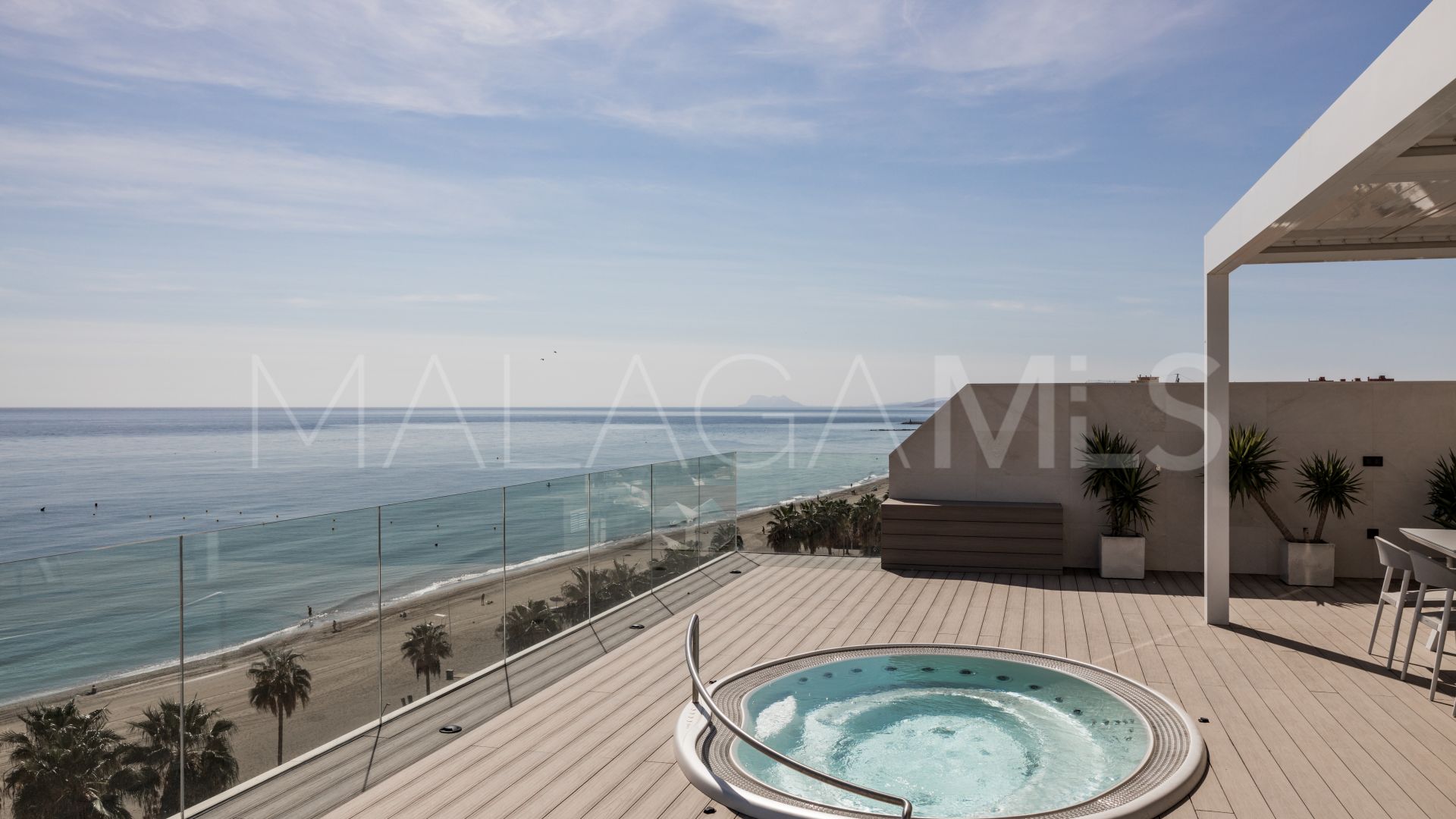 Appartement terrasse for sale in Estepona Playa