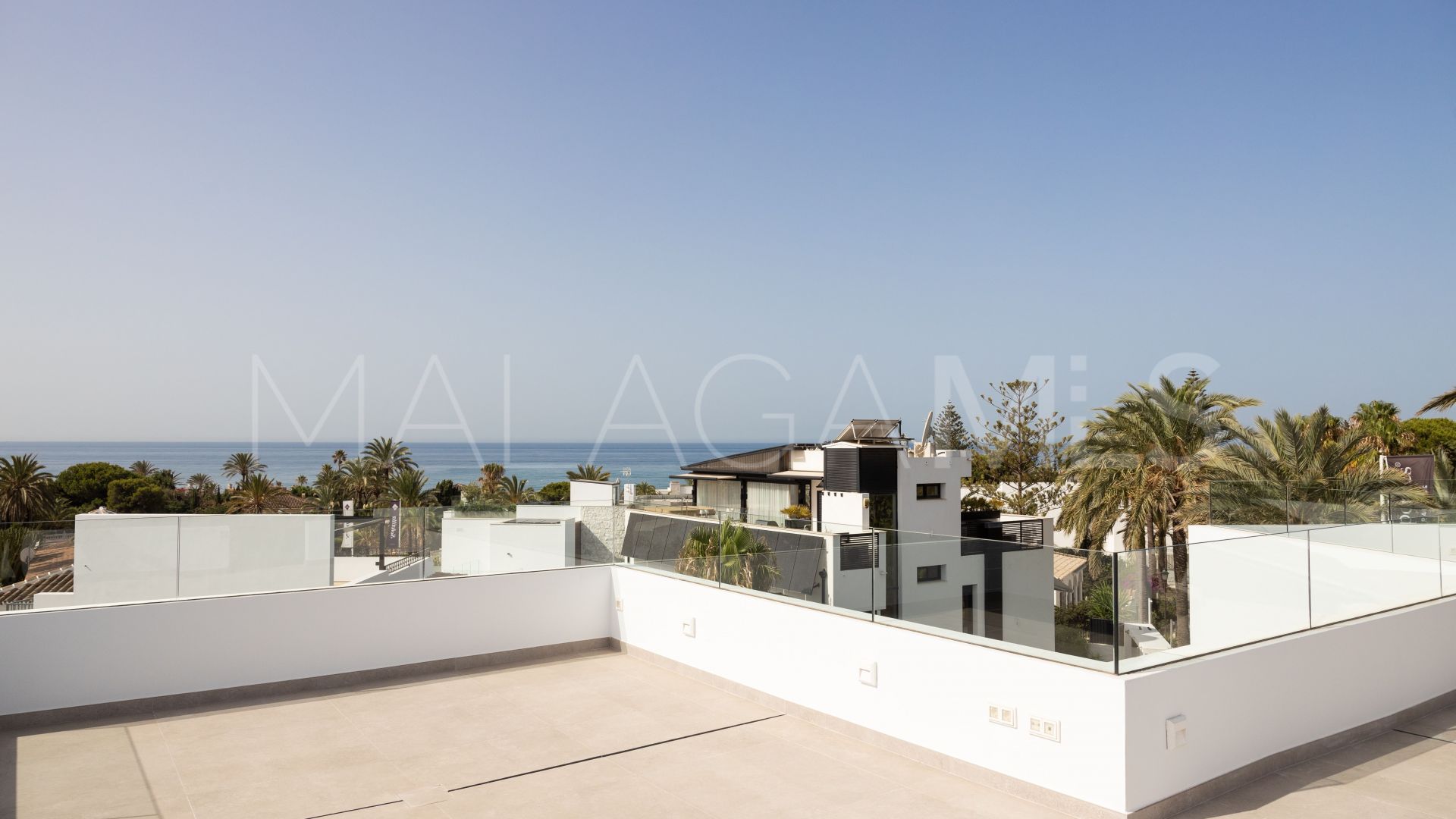 5 bedrooms villa for sale in Marbesa