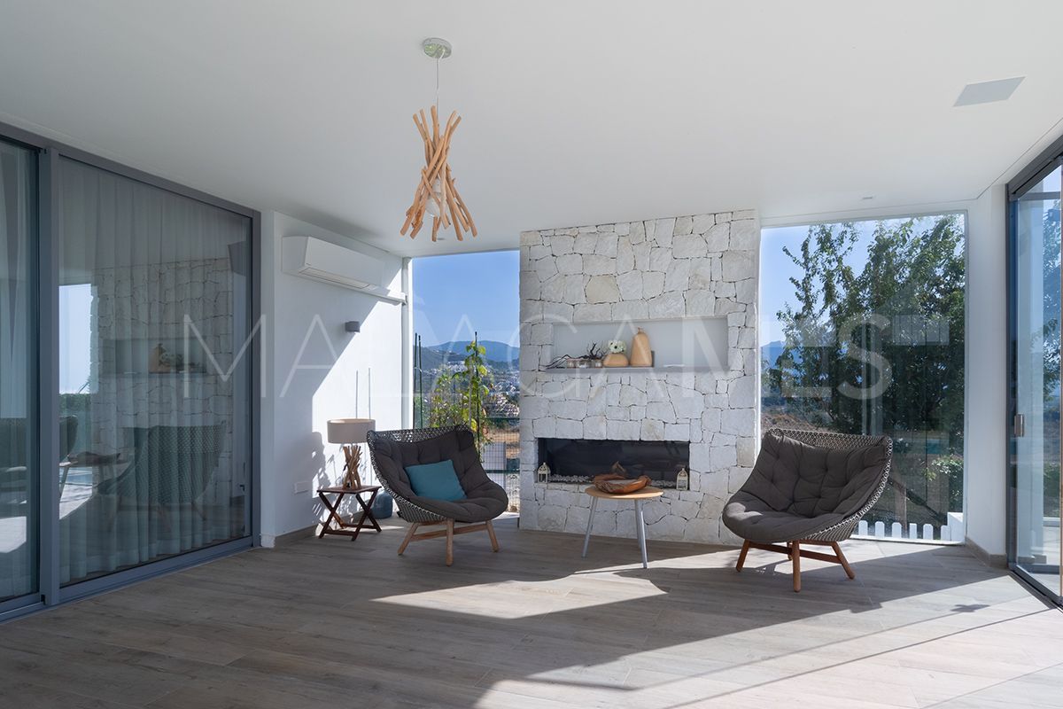 Villa for sale in Benahavis