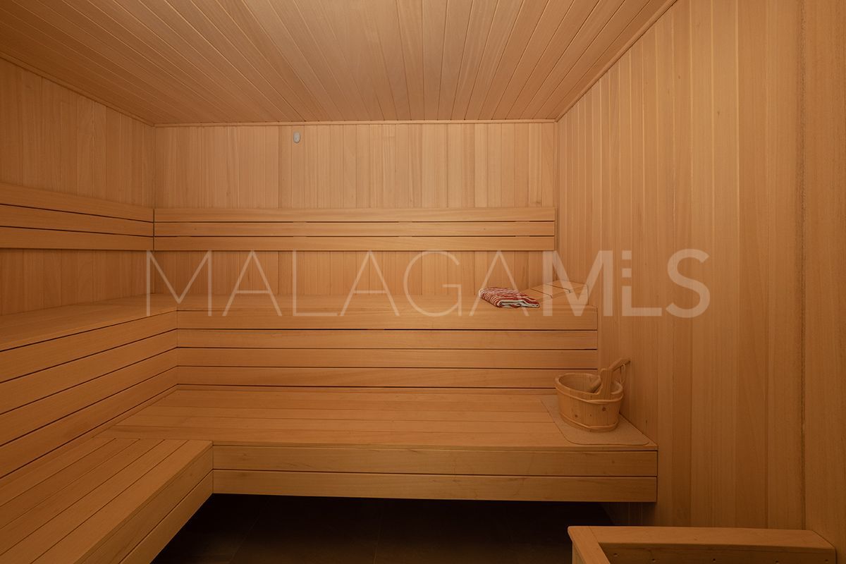 Villa for sale in Benahavis