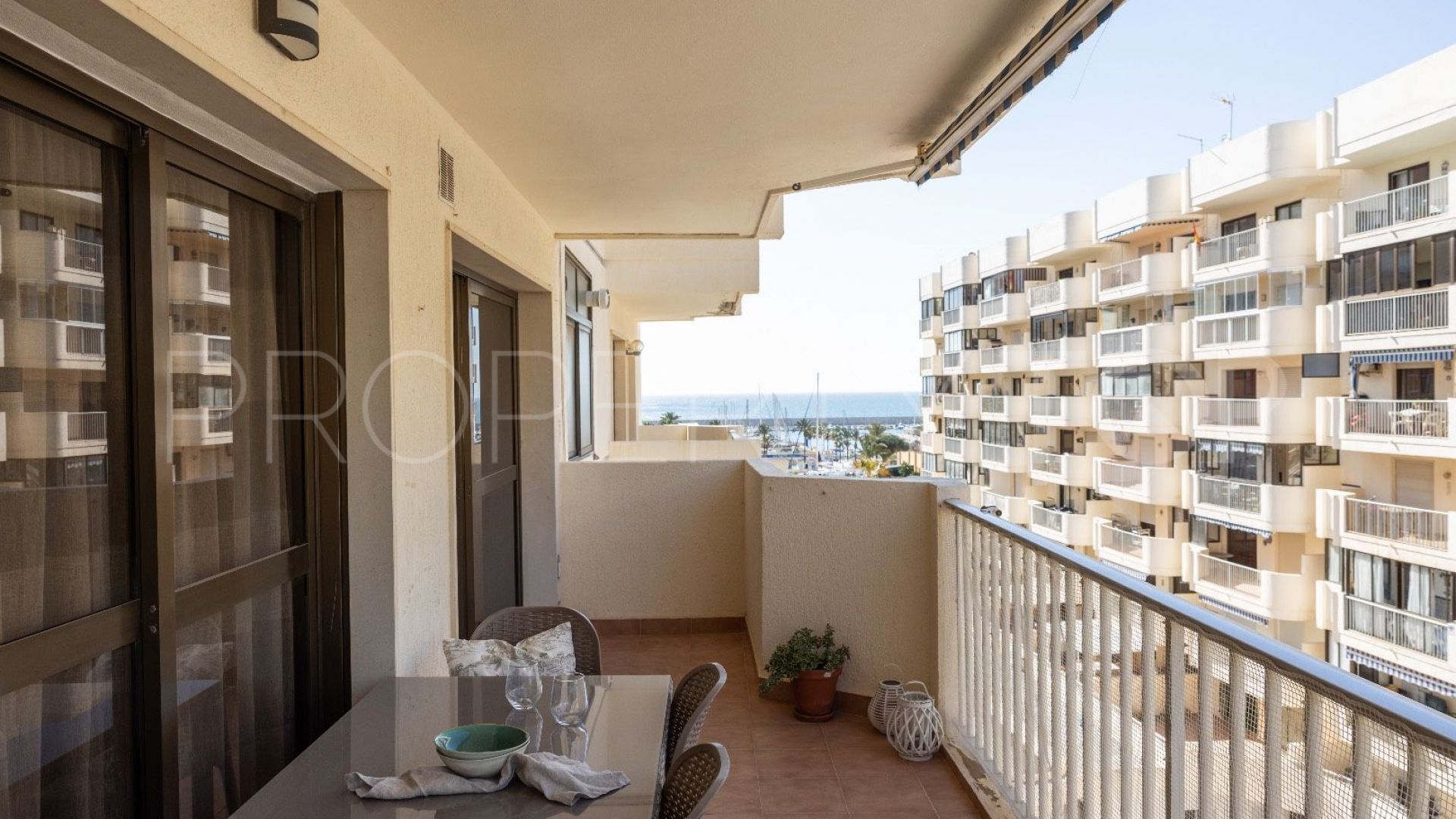 Fuengirola Puerto, apartamento en venta con 2 dormitorios