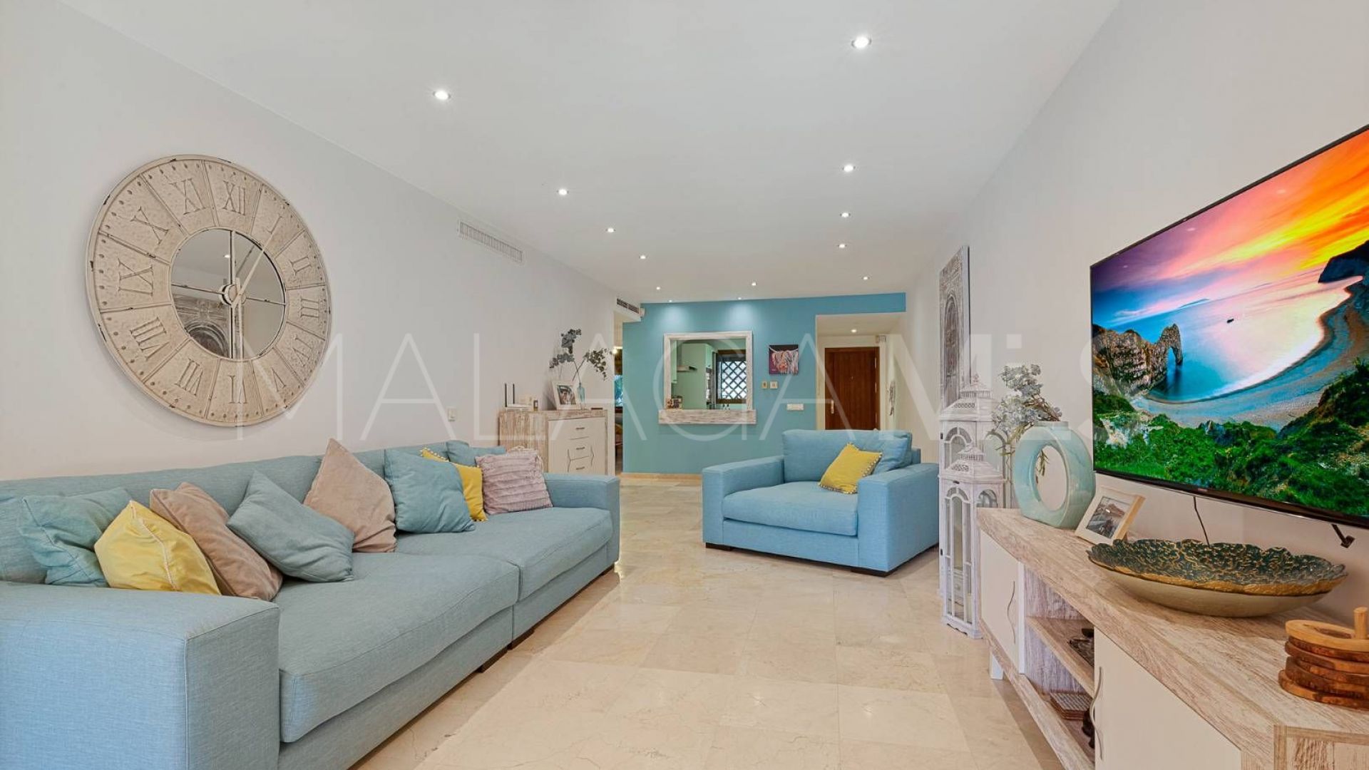 For sale ground floor apartment in Estepona East