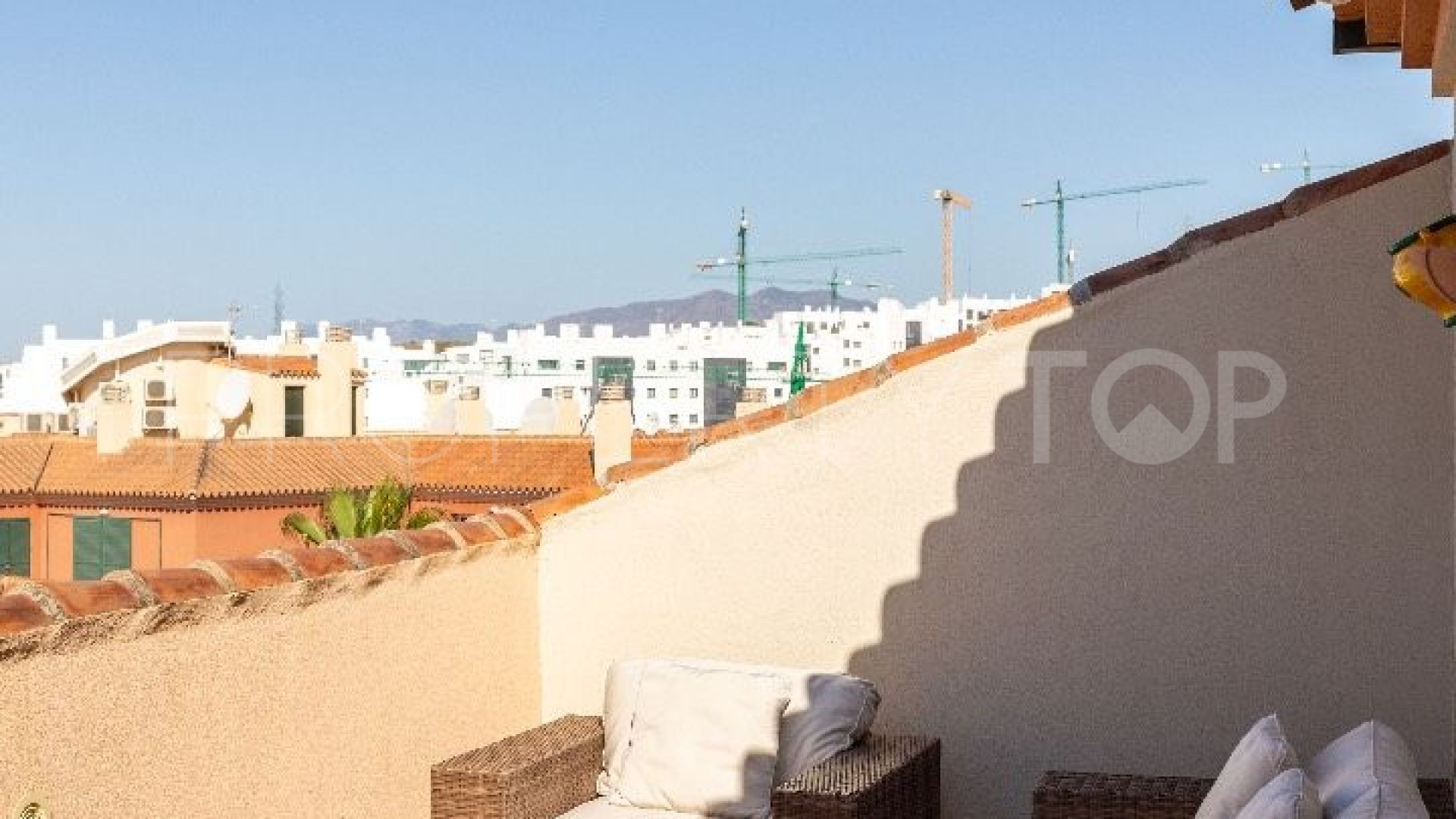 Penthouse for sale in El Higueron