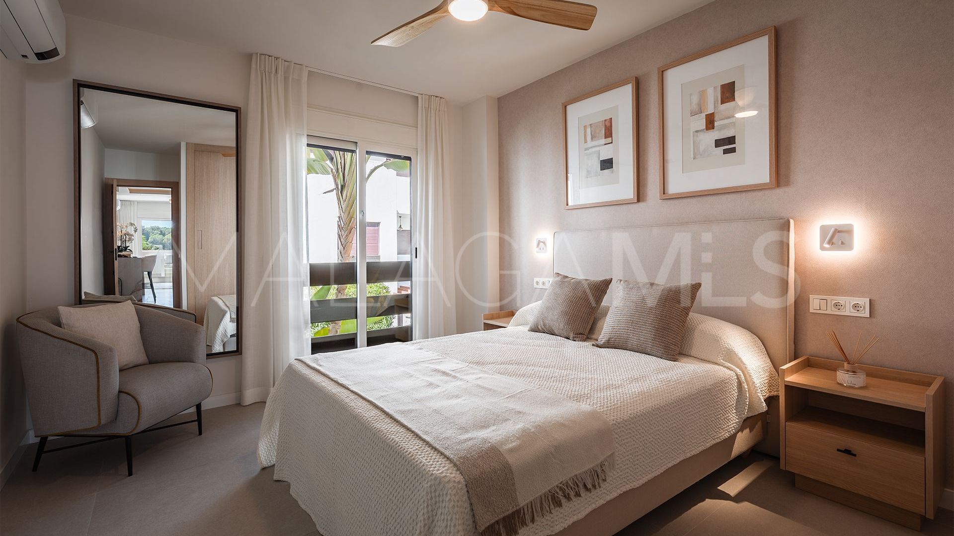 For sale apartment with 2 bedrooms in Nueva Andalucia