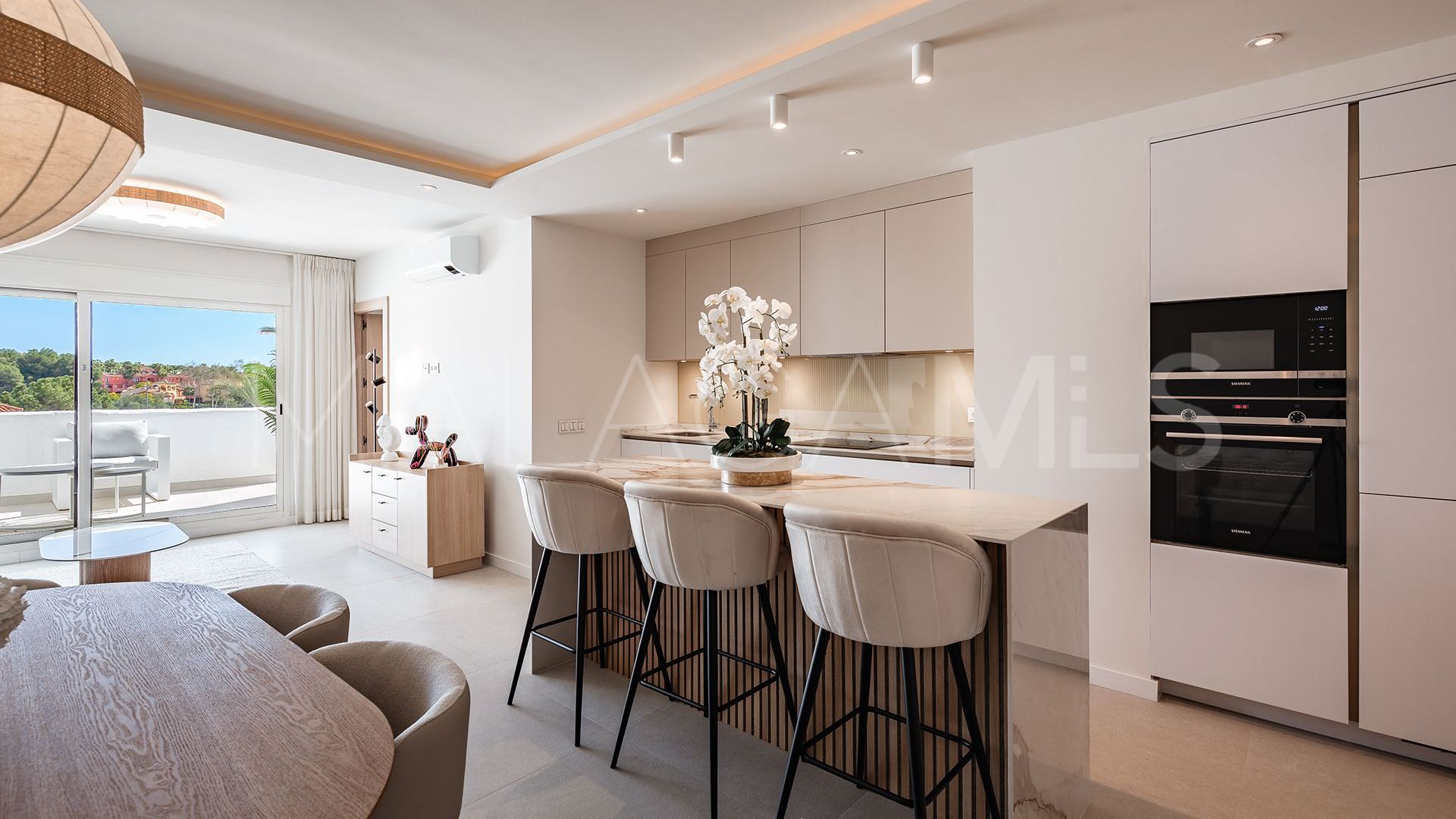 For sale apartment with 2 bedrooms in Nueva Andalucia