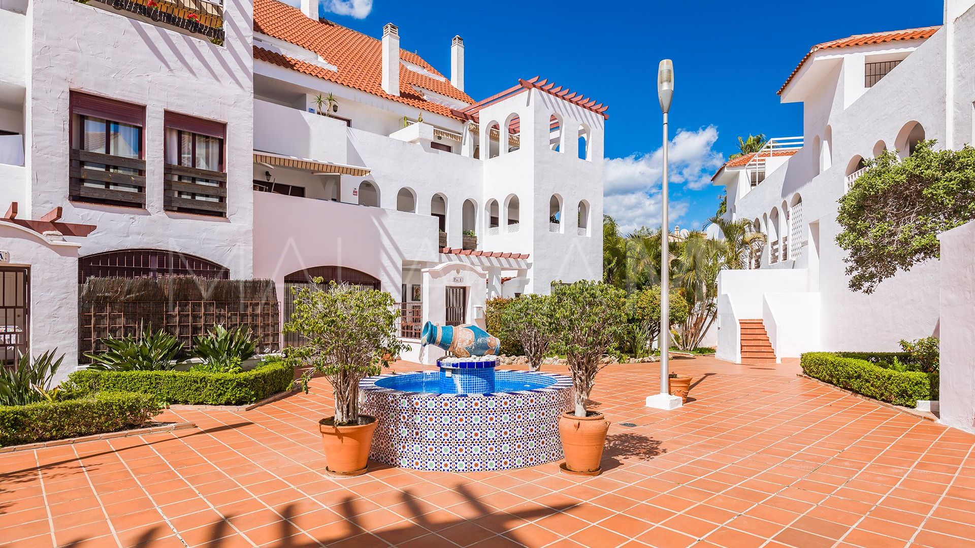 For sale apartment with 2 bedrooms in Nueva Andalucia